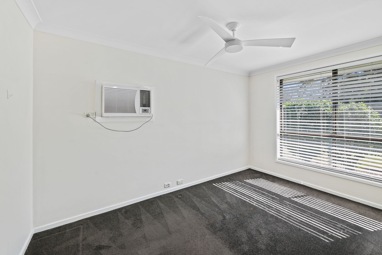 6 Kenvil Close, Rutherford - Thumbnail 8