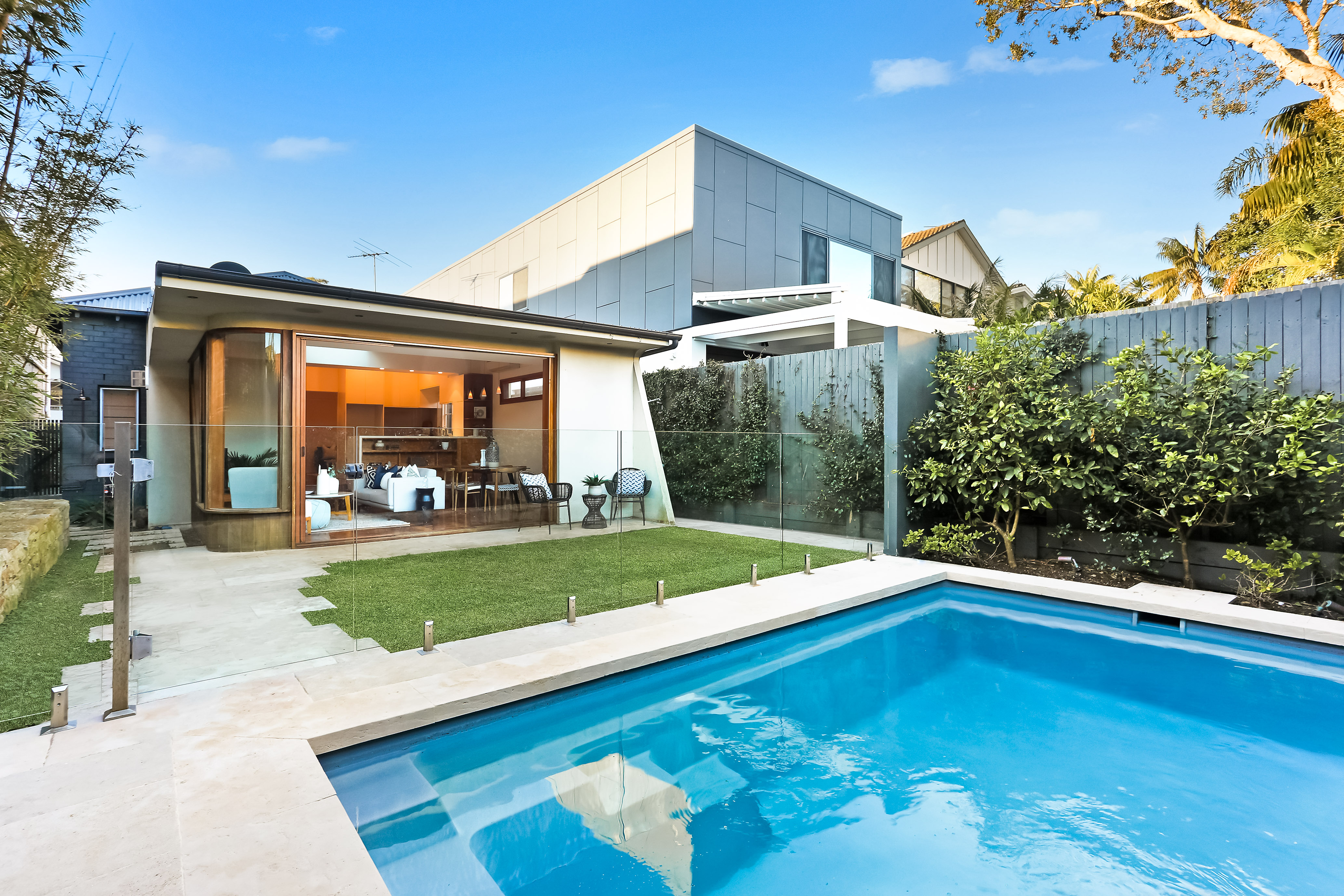 7 Roberts Street