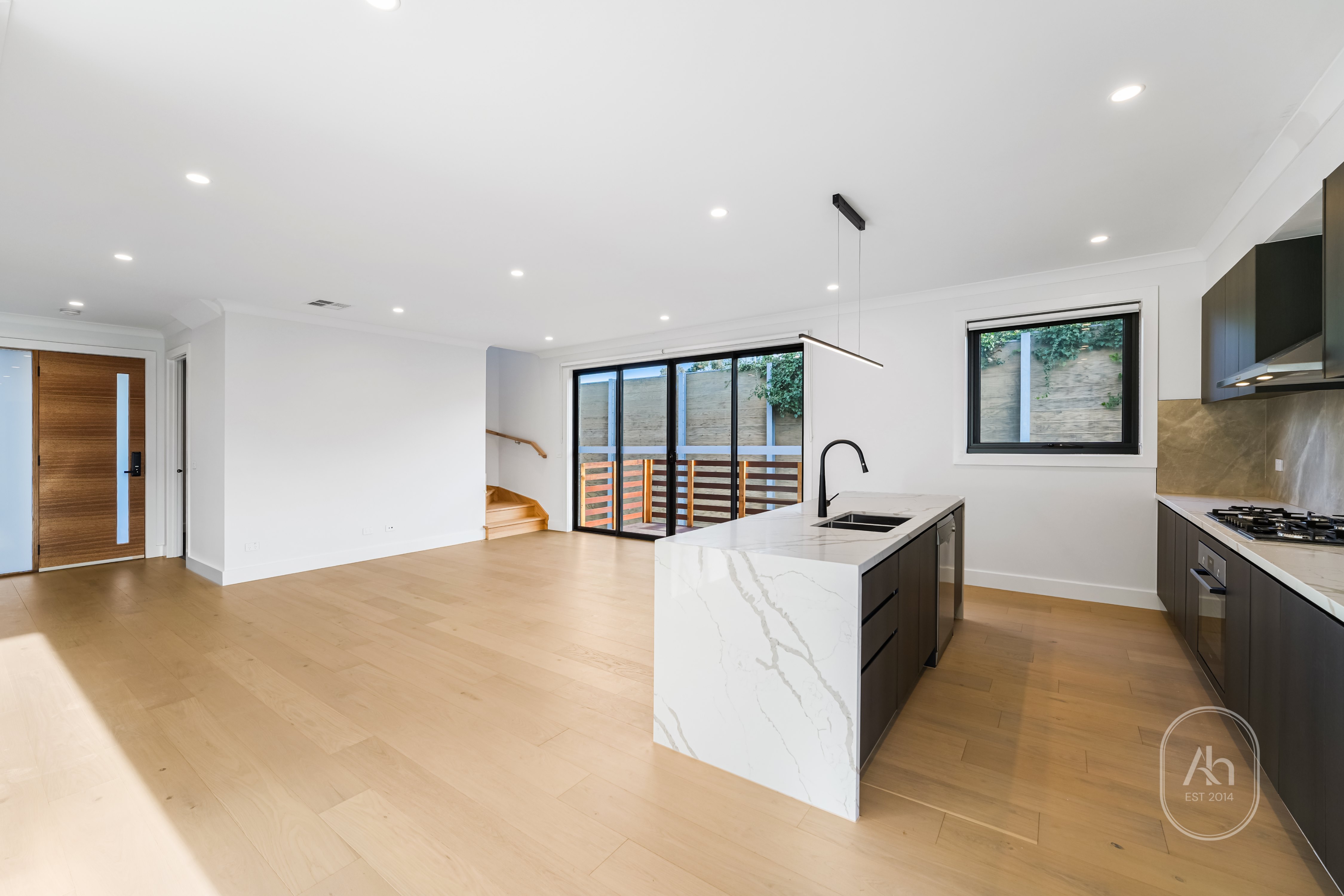 Rental properties & online application form