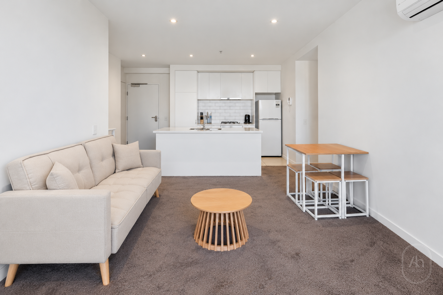 Rental properties & online application form