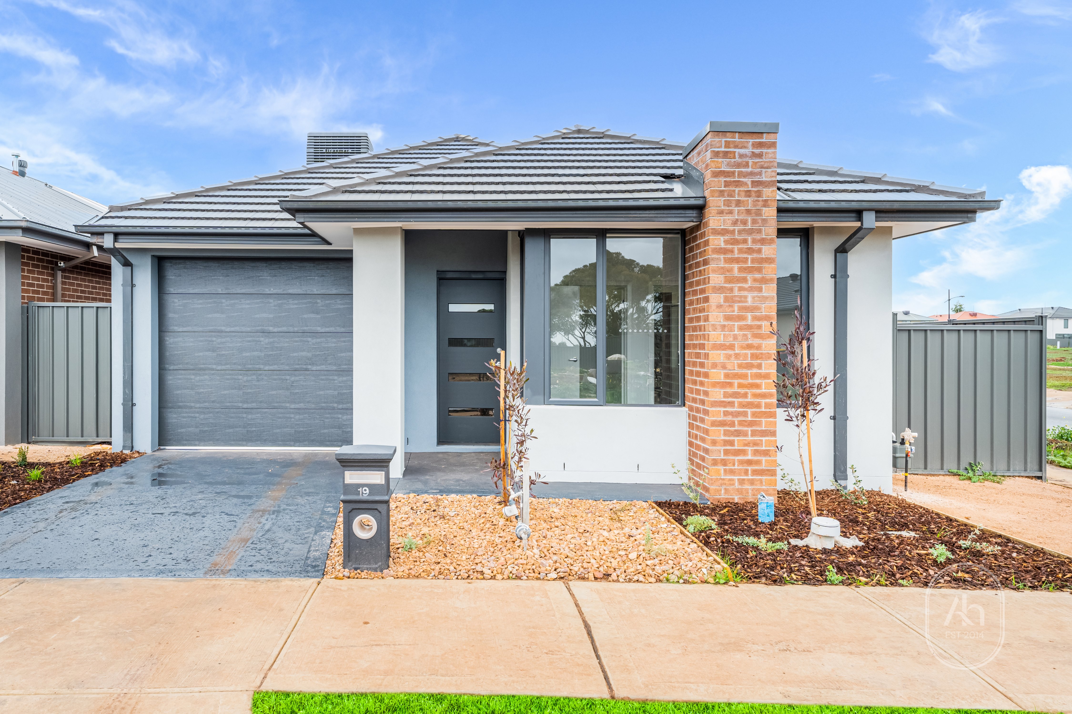 Rental properties & online application form