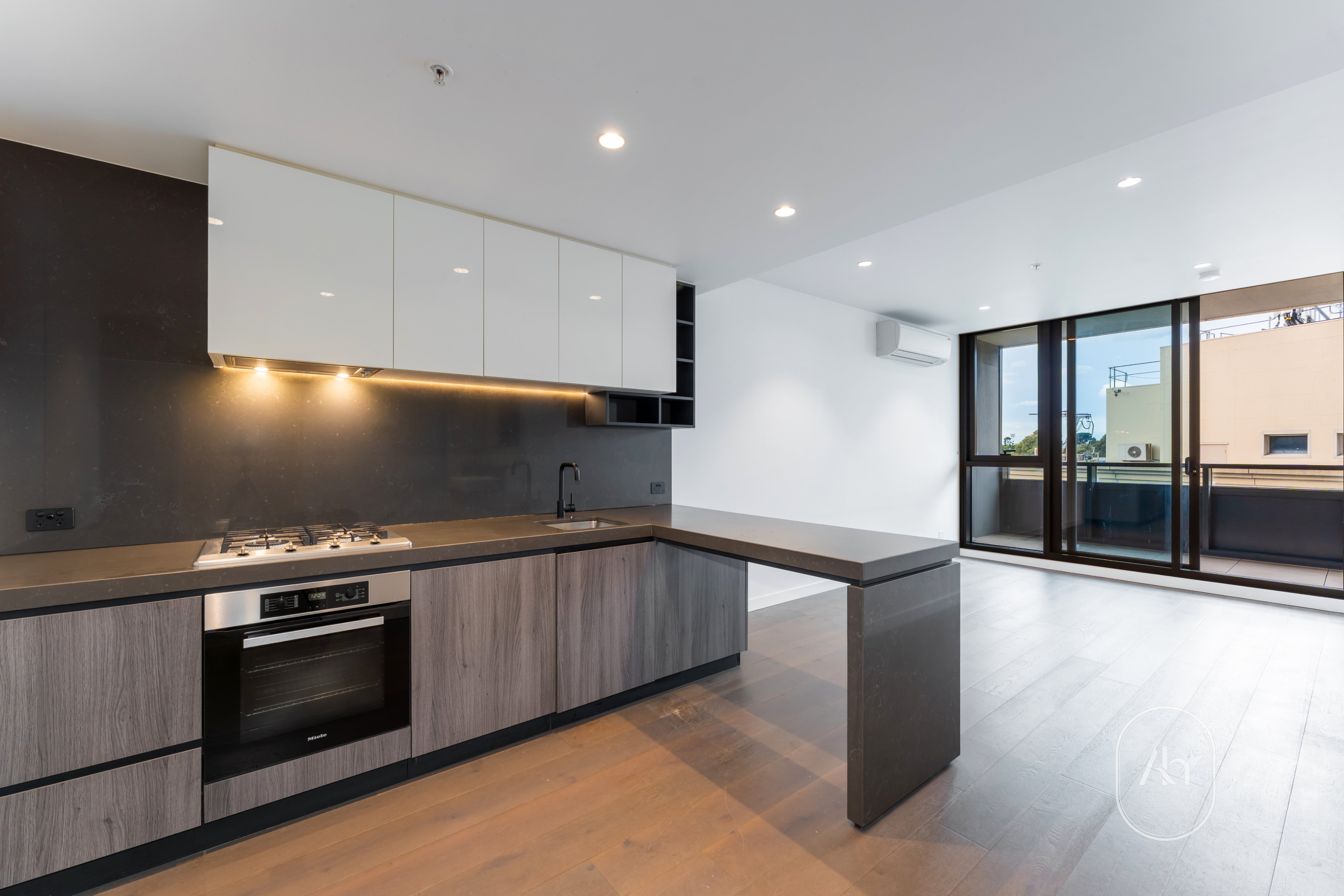 Rental properties & online application form