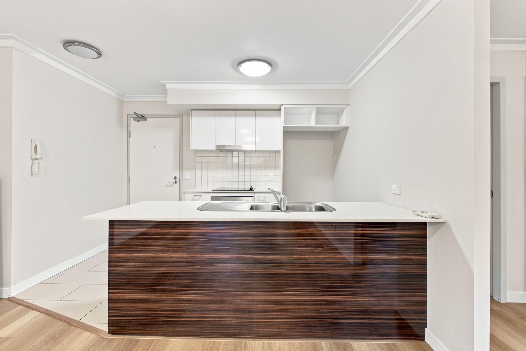 1206/135-151 Annerley Road, Dutton Park Leased by Aurora Property - image 3