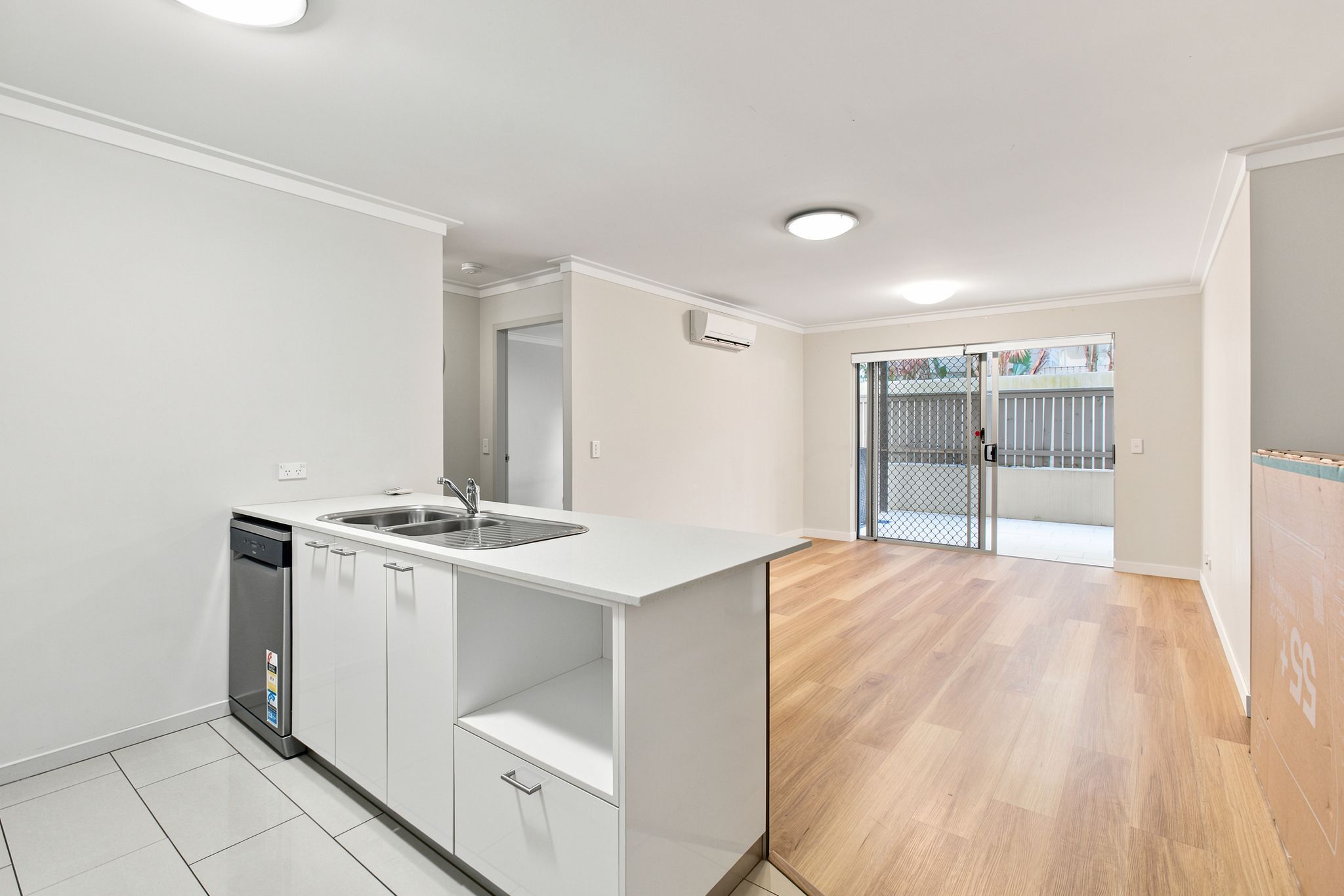 1206/135-151 Annerley Road, Dutton Park Leased by Aurora Property - image 5