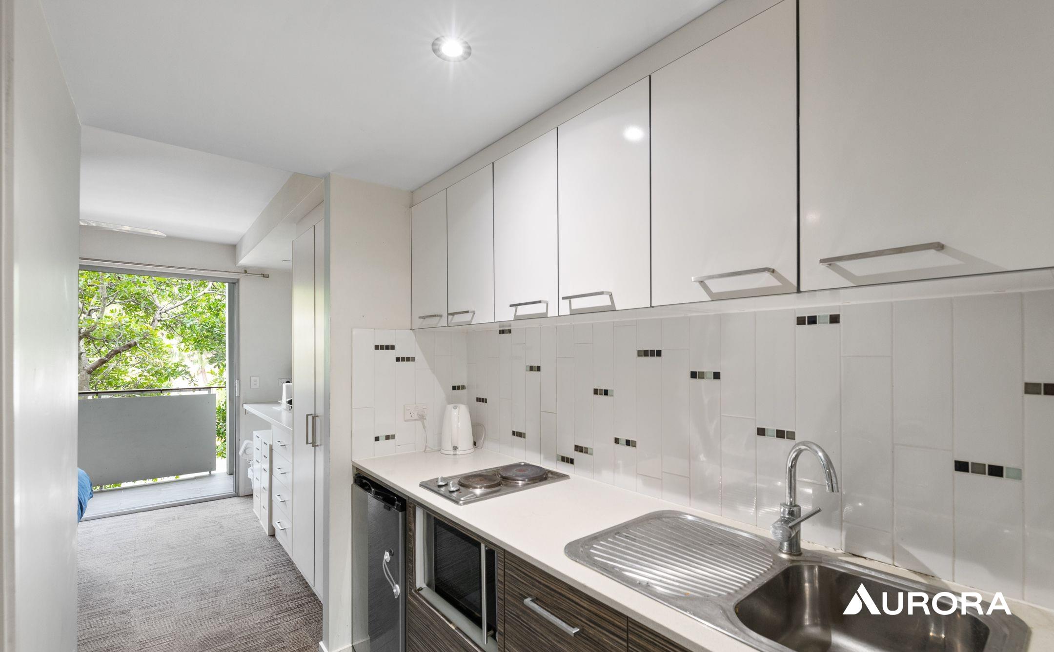 18/17 Erneton Street, Newmarket For Lease by Aurora Property - image 3