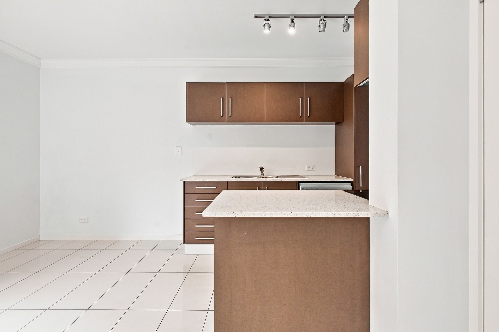 1/27 Portland Street, Annerley Leased by Aurora Property - image 6