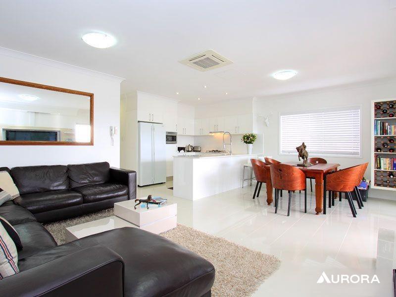 6/88 Kent Street, Hamilton Leased by Aurora Property - image 2