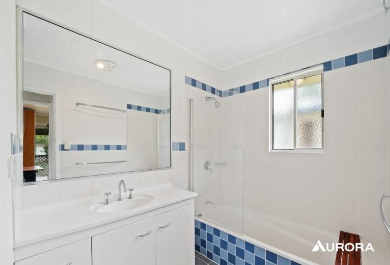1 Violet Street, Everton Hills Leased by Aurora Property - image 7
