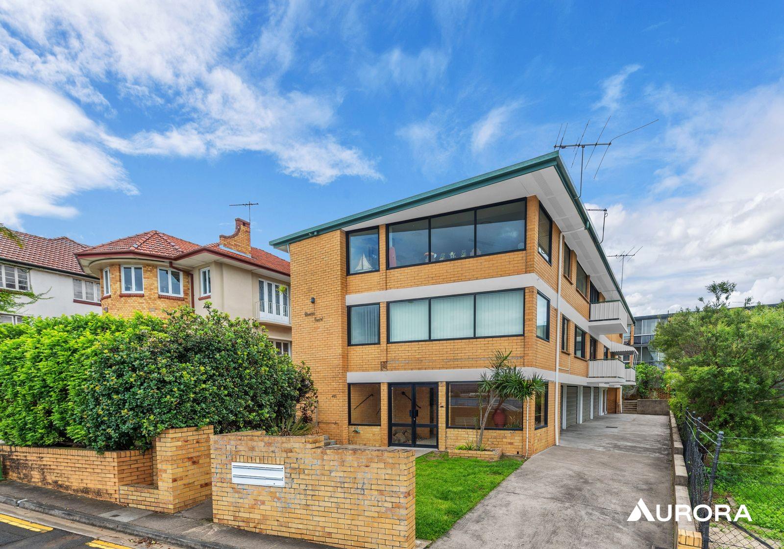 2/400 Kingsford Smith Drive, Hamilton For Lease by Aurora Property - image 1