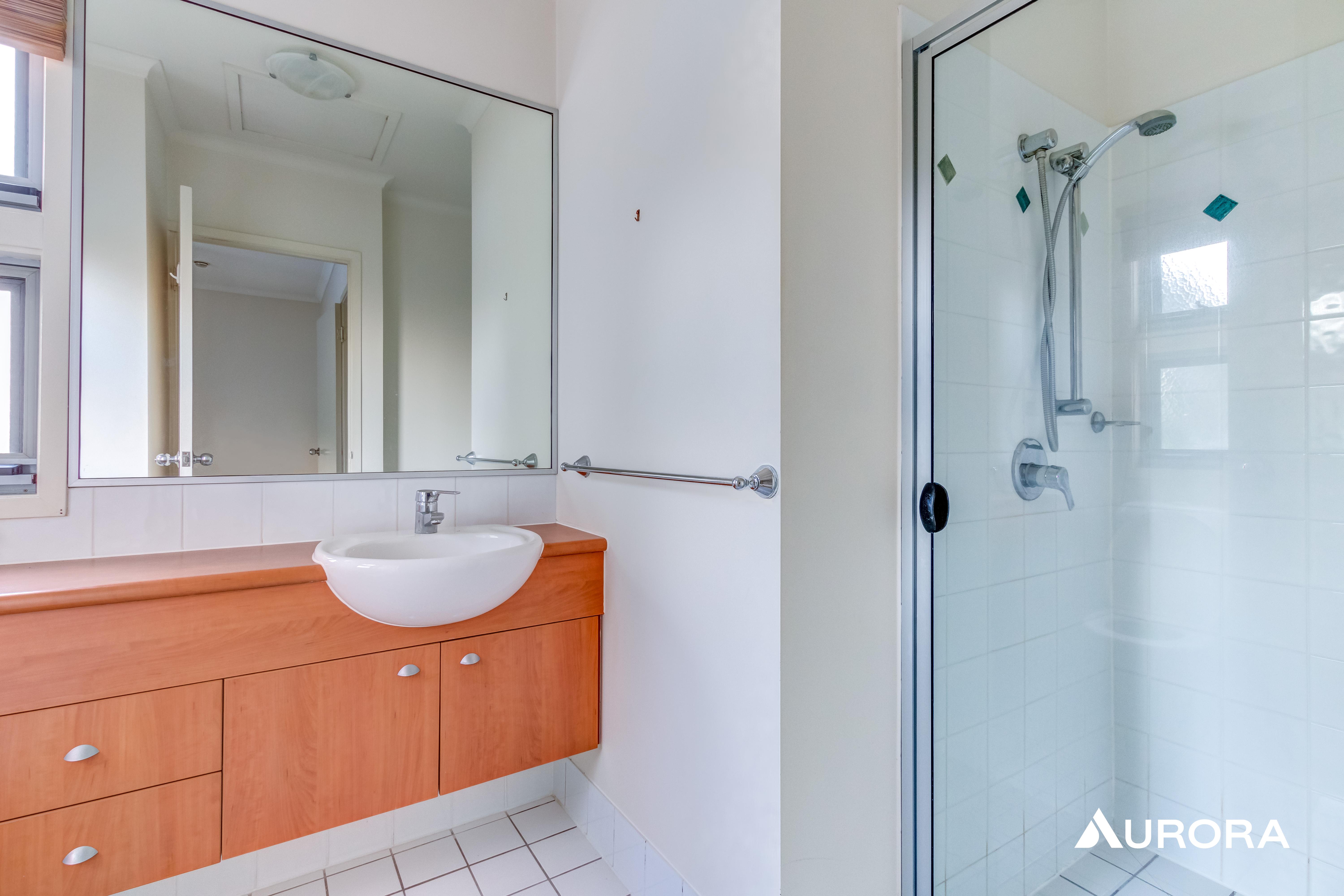 5/56 Moreton Street, Norman Park For Lease by Aurora Property - image 8