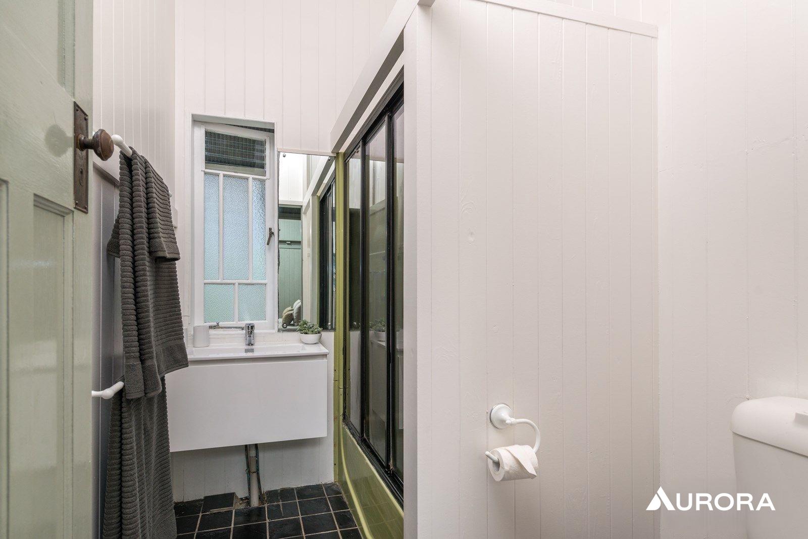 16 Hetherington Street, Herston Leased by Aurora Property - image 10