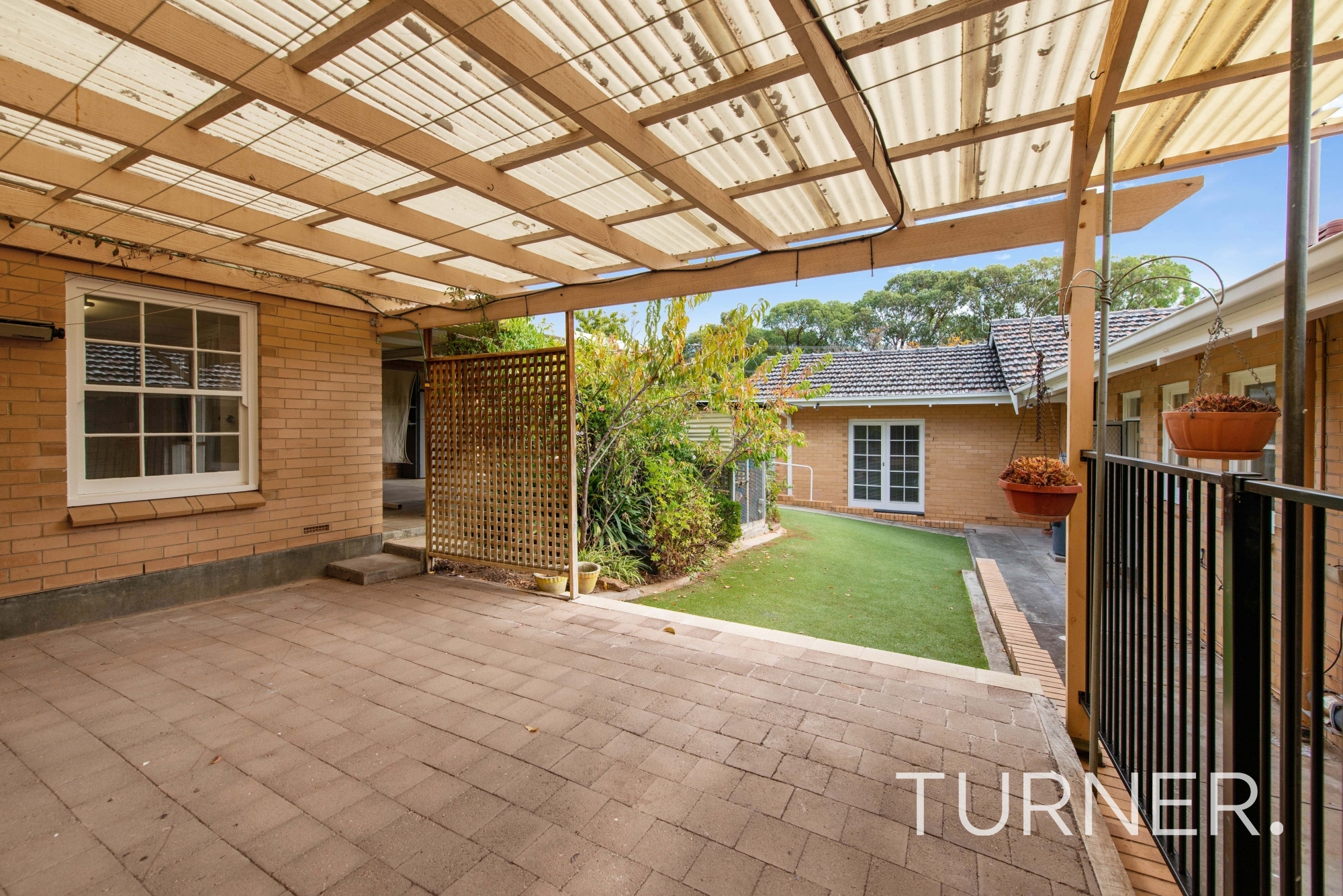  2 Bonview Avenue