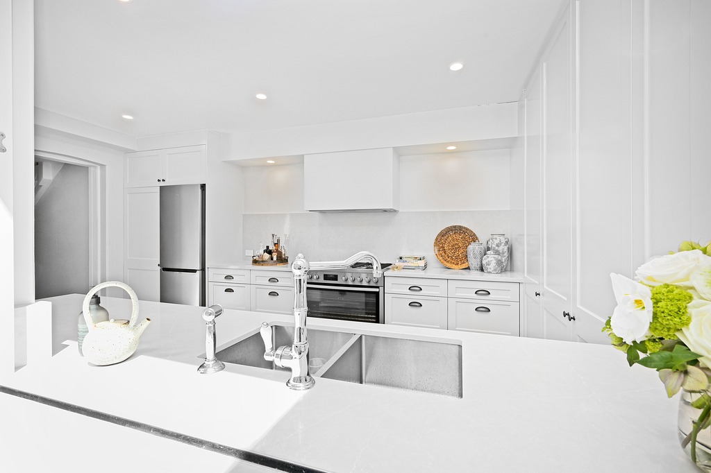 241 Riley Street, Surry Hills For Lease by Sydney Sotheby's International Realty - image 4