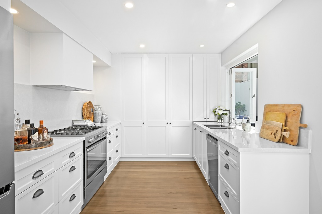 241 Riley Street, Surry Hills For Lease by Sydney Sotheby's International Realty - image 8
