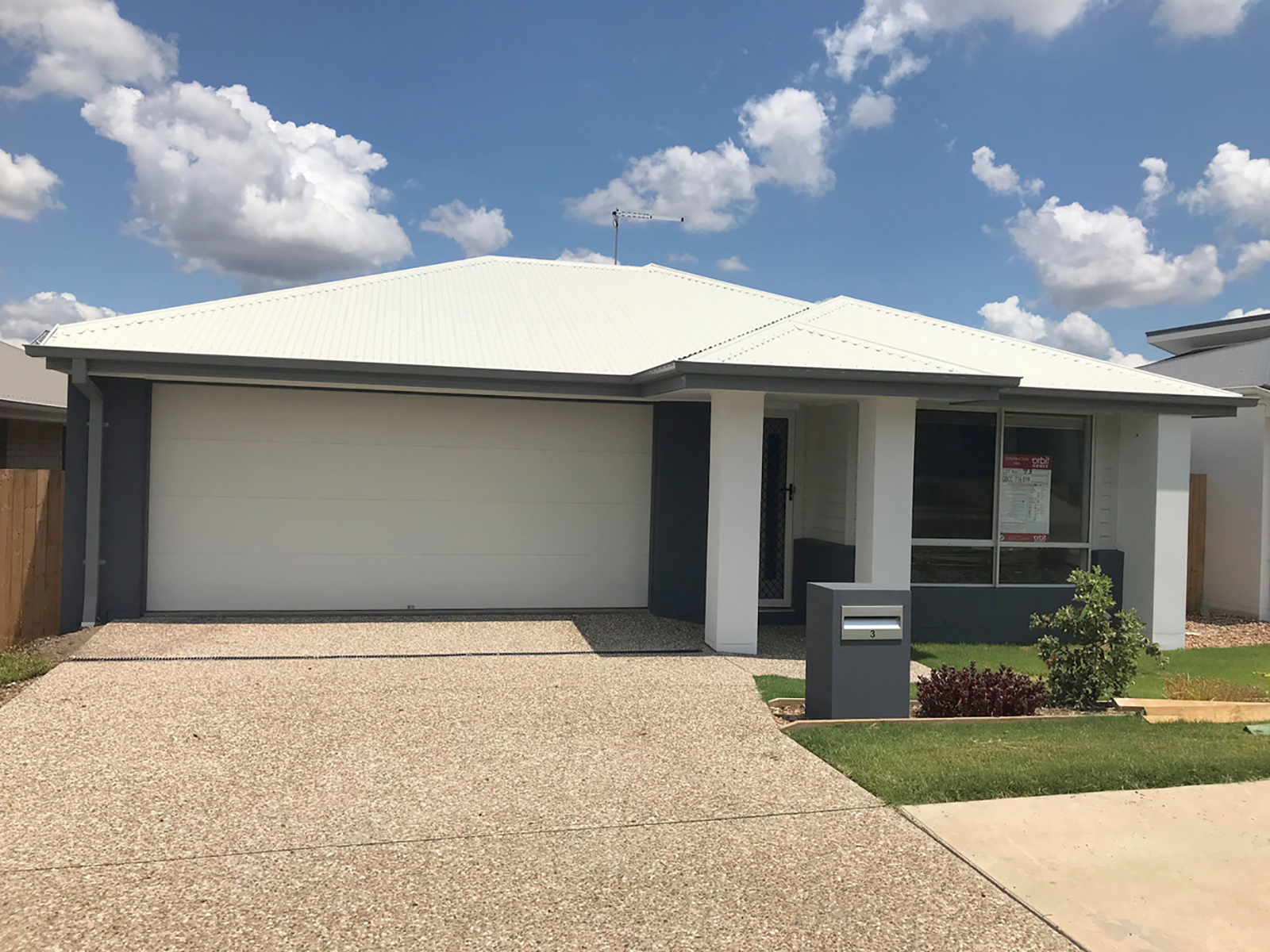 3 White Rock Drive, REDBANK PLAINS
