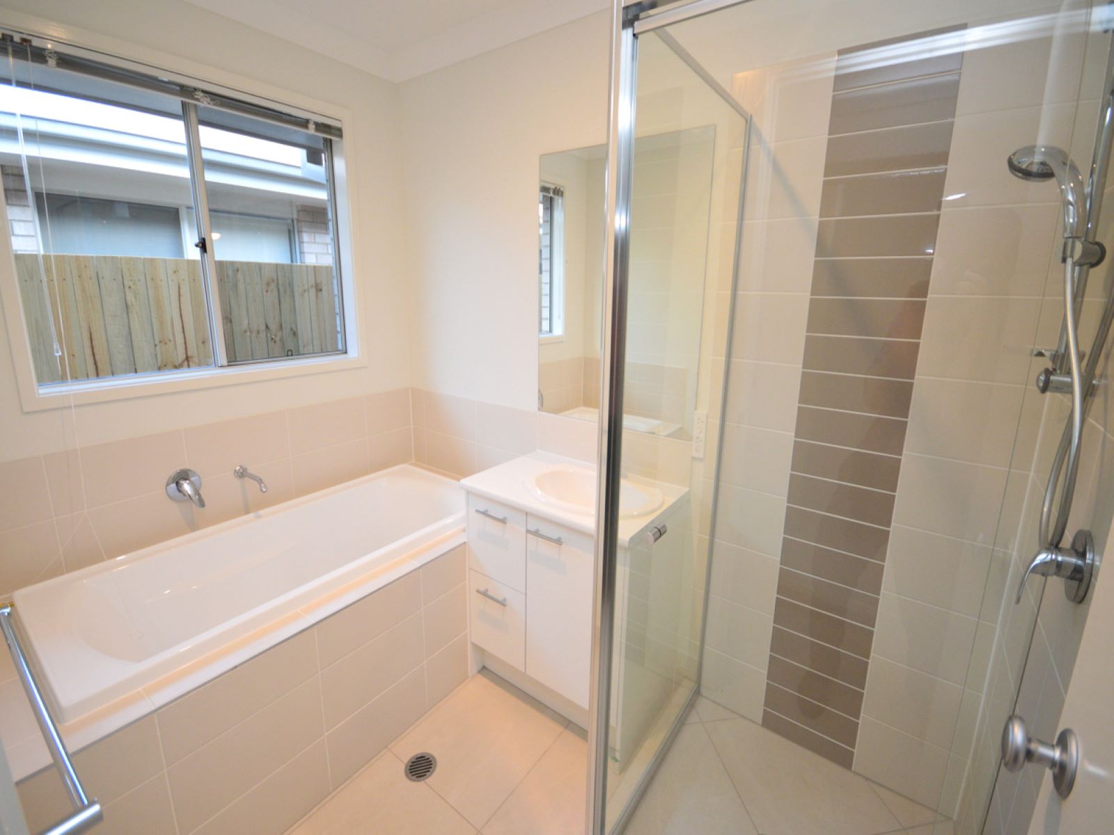110 Napier Circuit, SILKSTONE