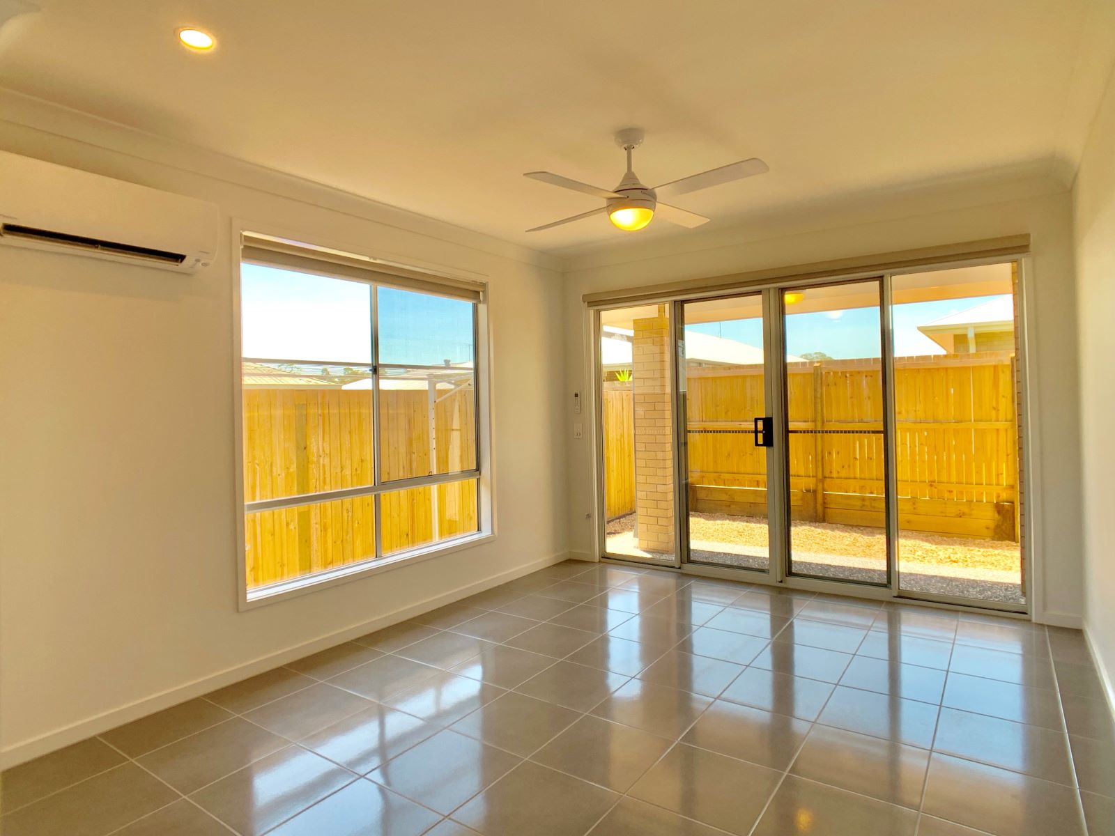 2/33 Venice Crescent, REDBANK