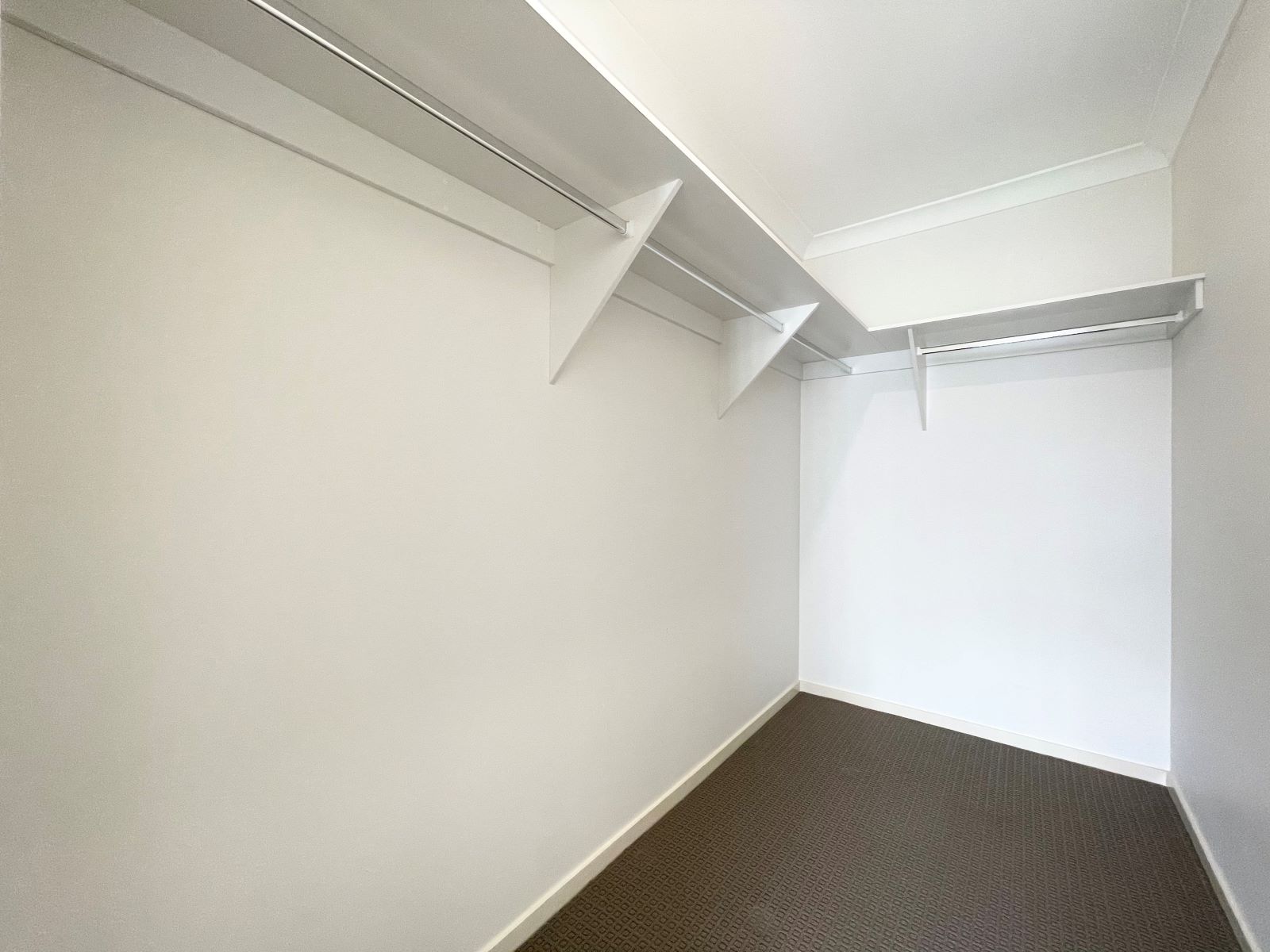 43 Valentine Circuit, AUGUSTINE HEIGHTS