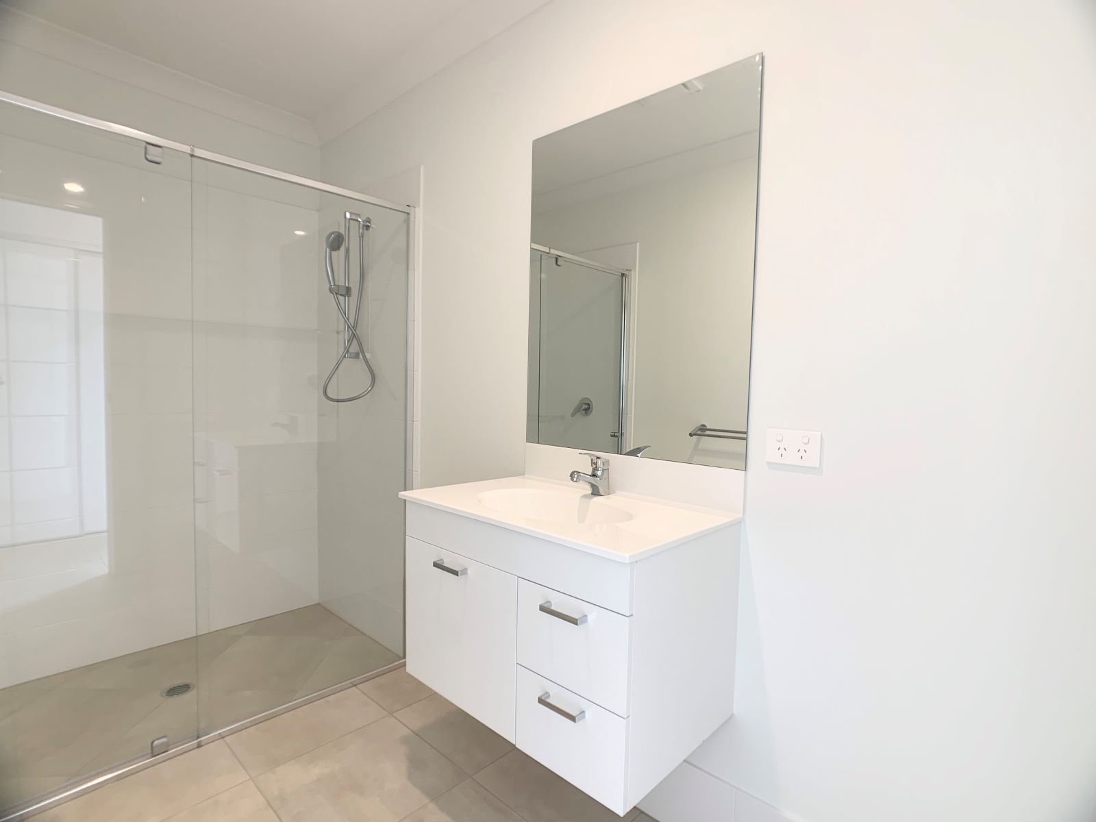 2/8 Sapphire Street, PARK RIDGE