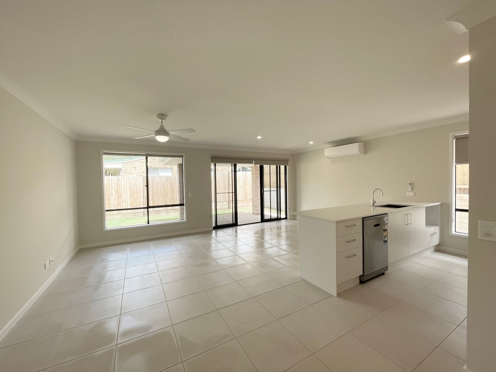 28 Riverlily Crescent, BELLBIRD PARK