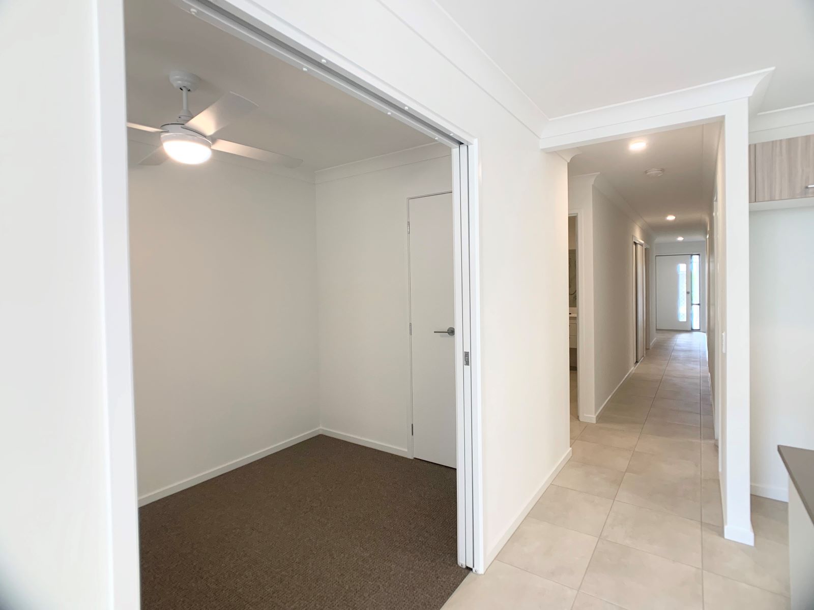 1/8 Sapphire Street, PARK RIDGE