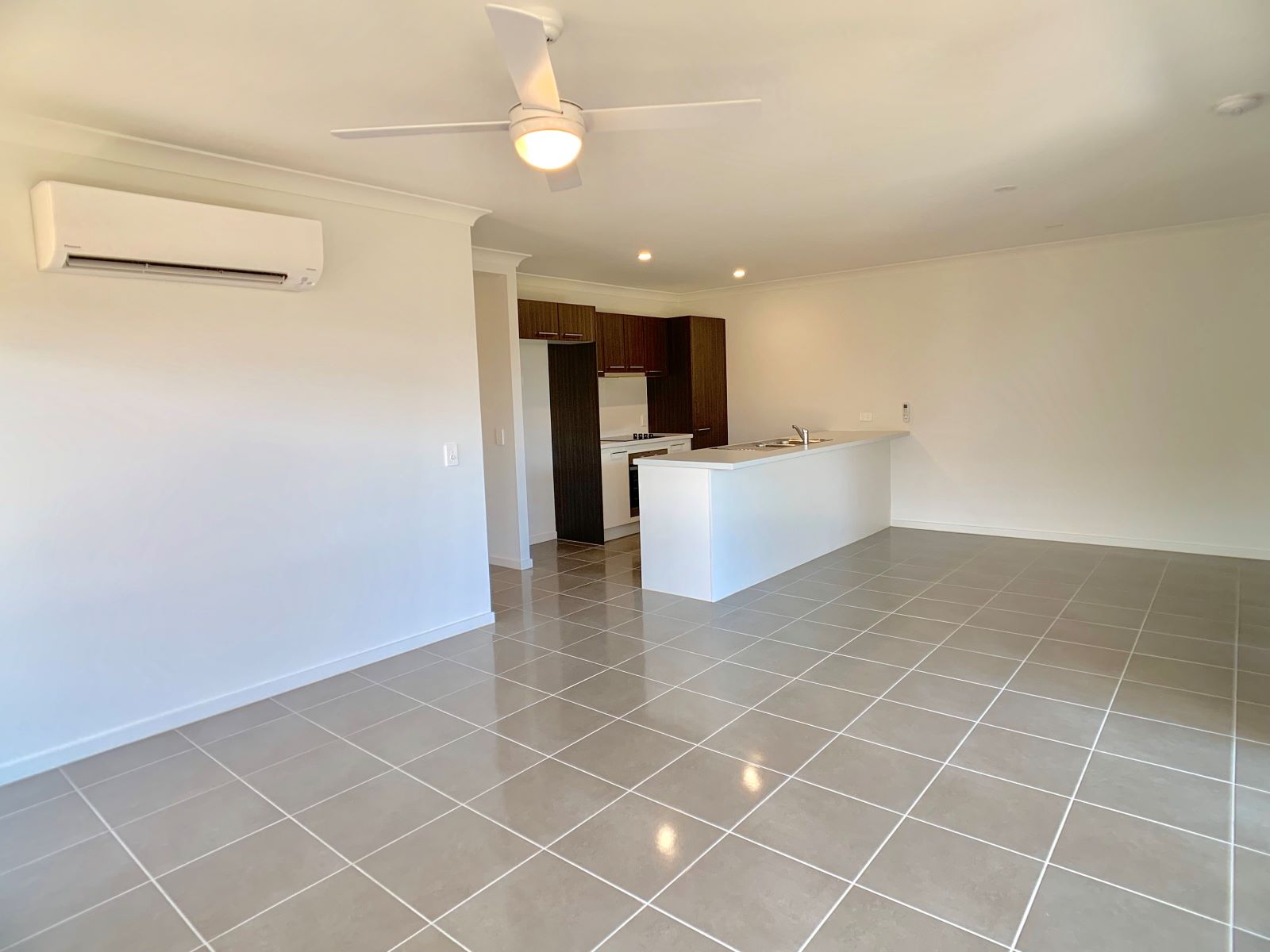 1/33 Venice Crescent, REDBANK
