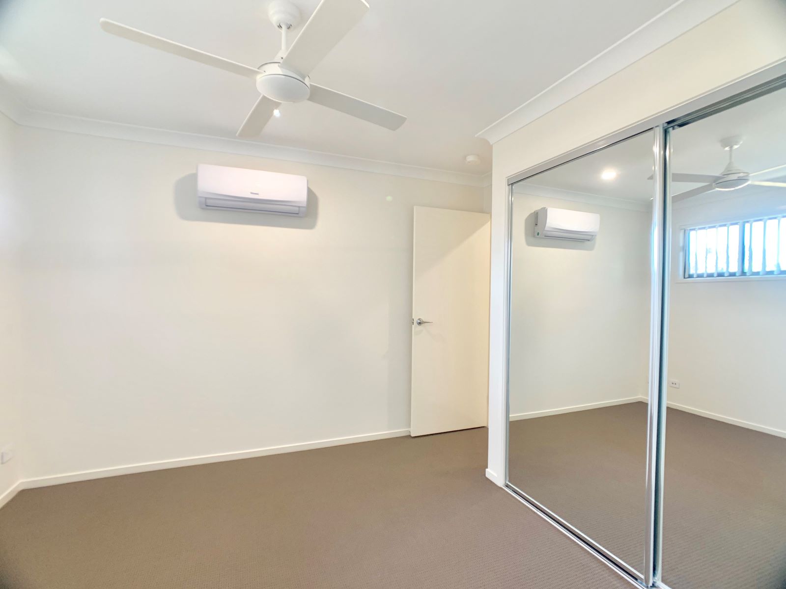 1/56 Livingstone Street, LOGAN RESERVE