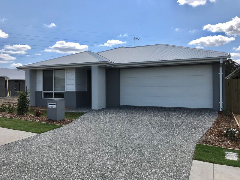 24 Como Way, REDBANK