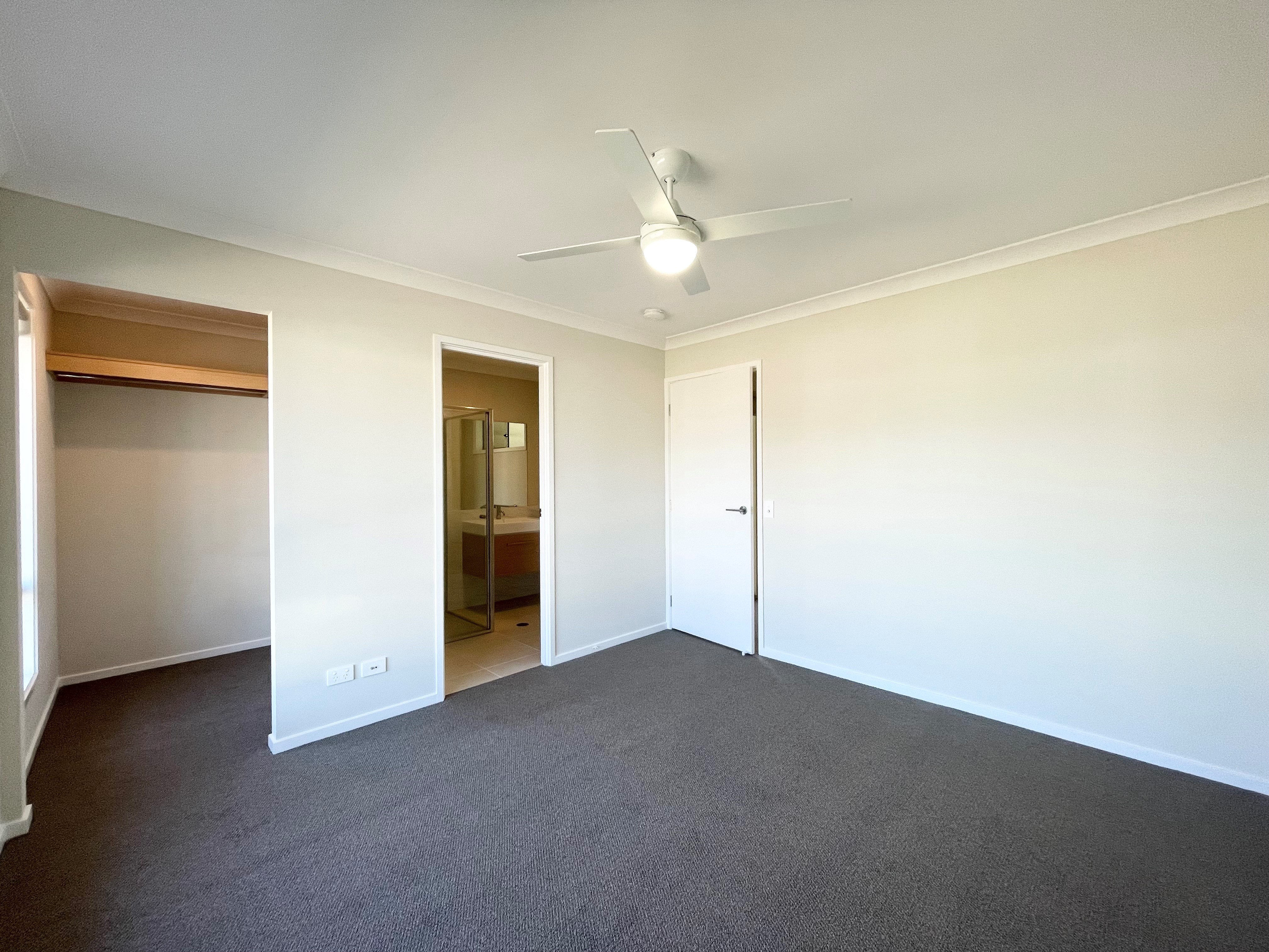 6 Riverlily Crescent, BELLBIRD PARK