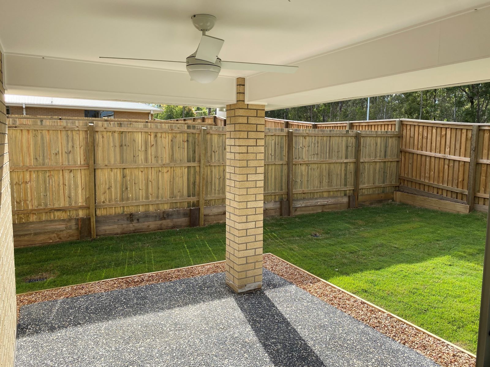 16 Riverlily Crescent, BELLBIRD PARK