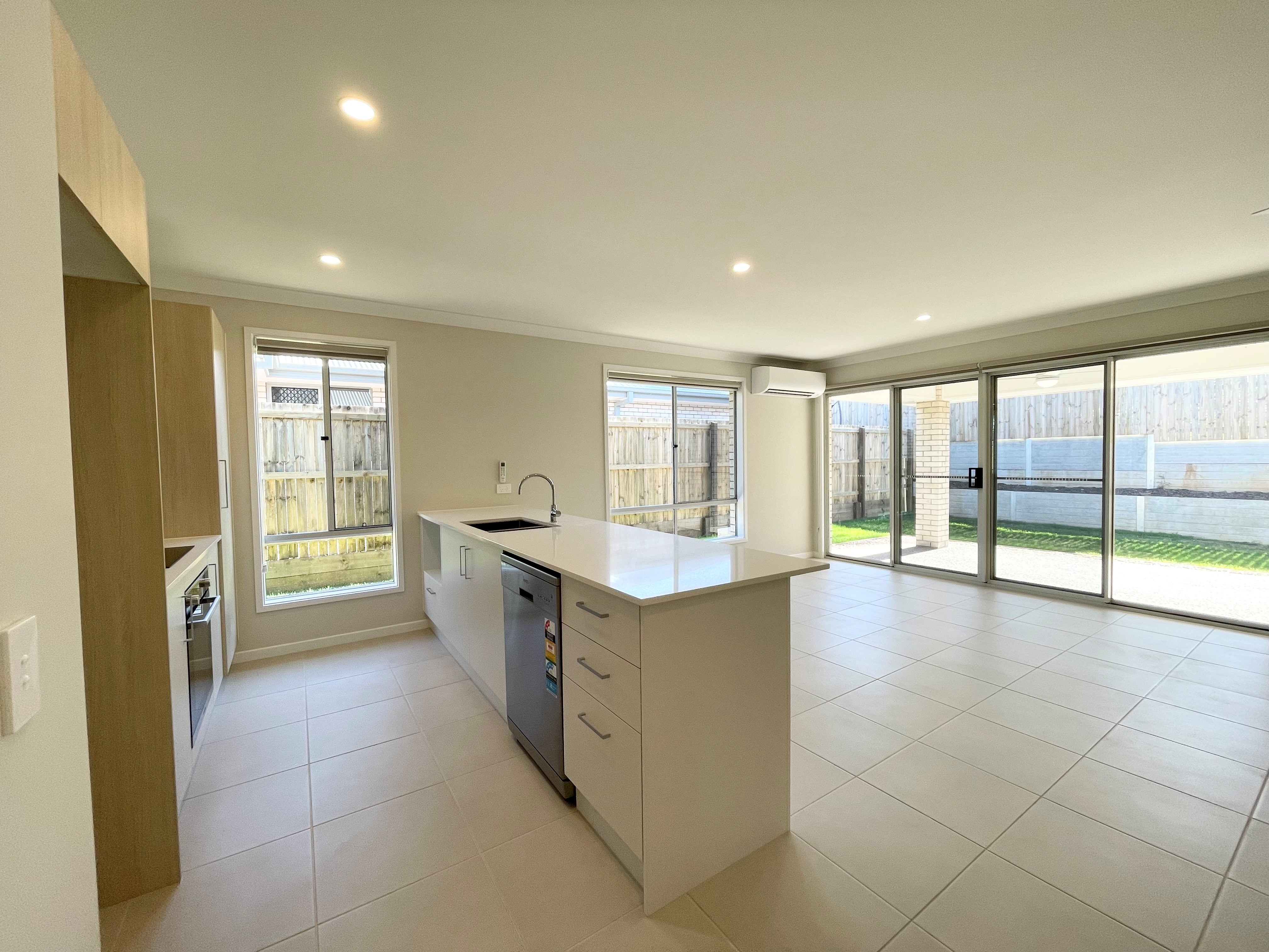 6 Riverlily Crescent, BELLBIRD PARK