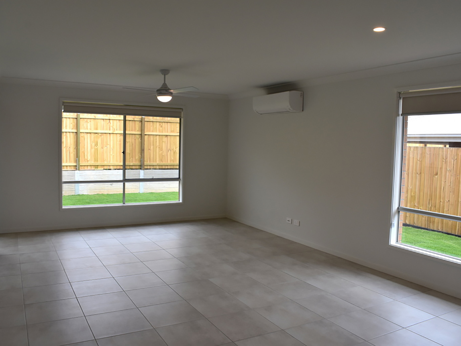 3 White Rock Drive, REDBANK PLAINS