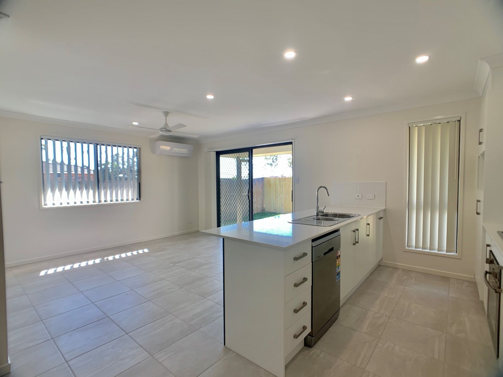1/56 Livingstone Street, LOGAN RESERVE