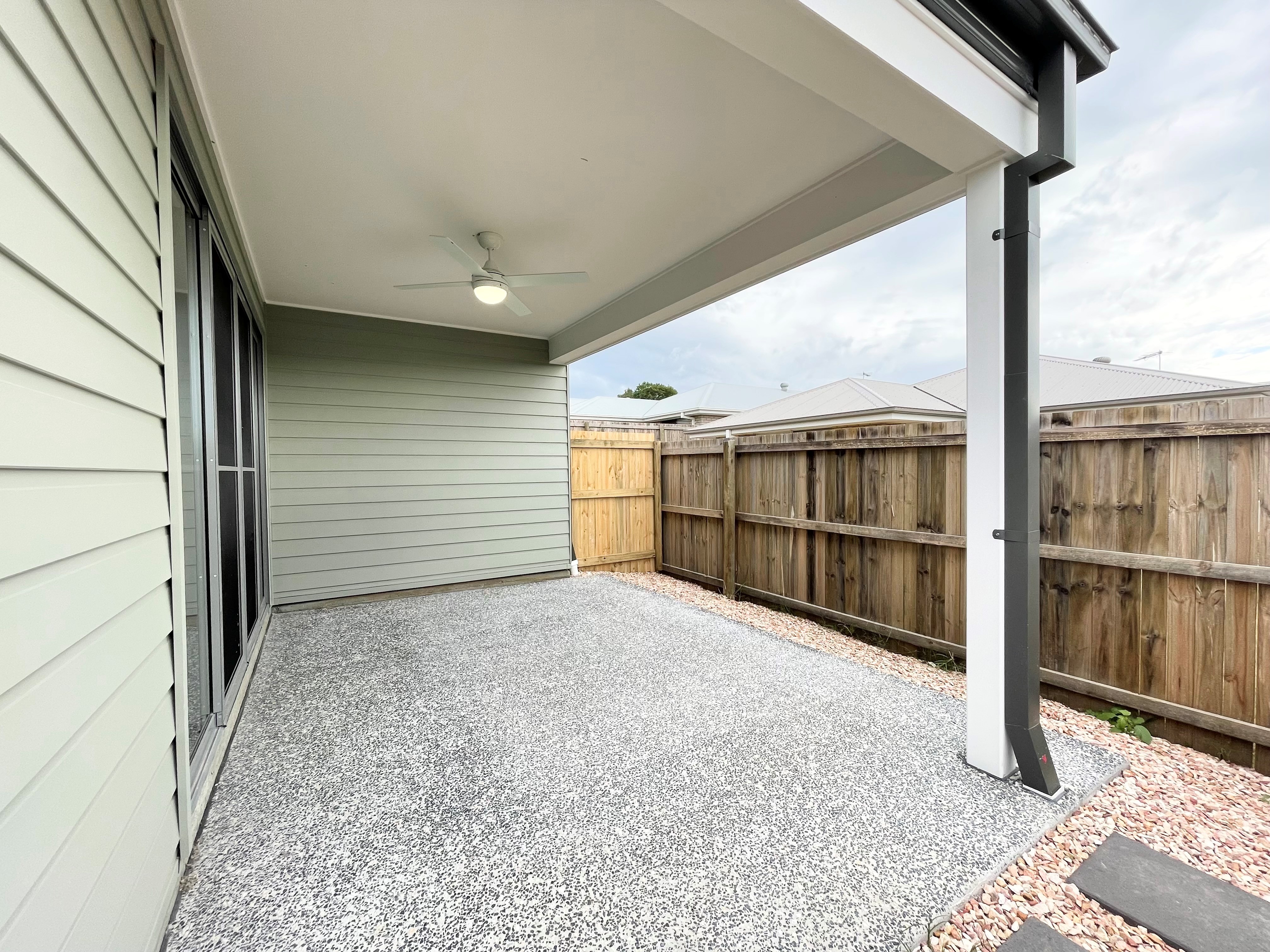 2/25 Gem Circuit, PARK RIDGE