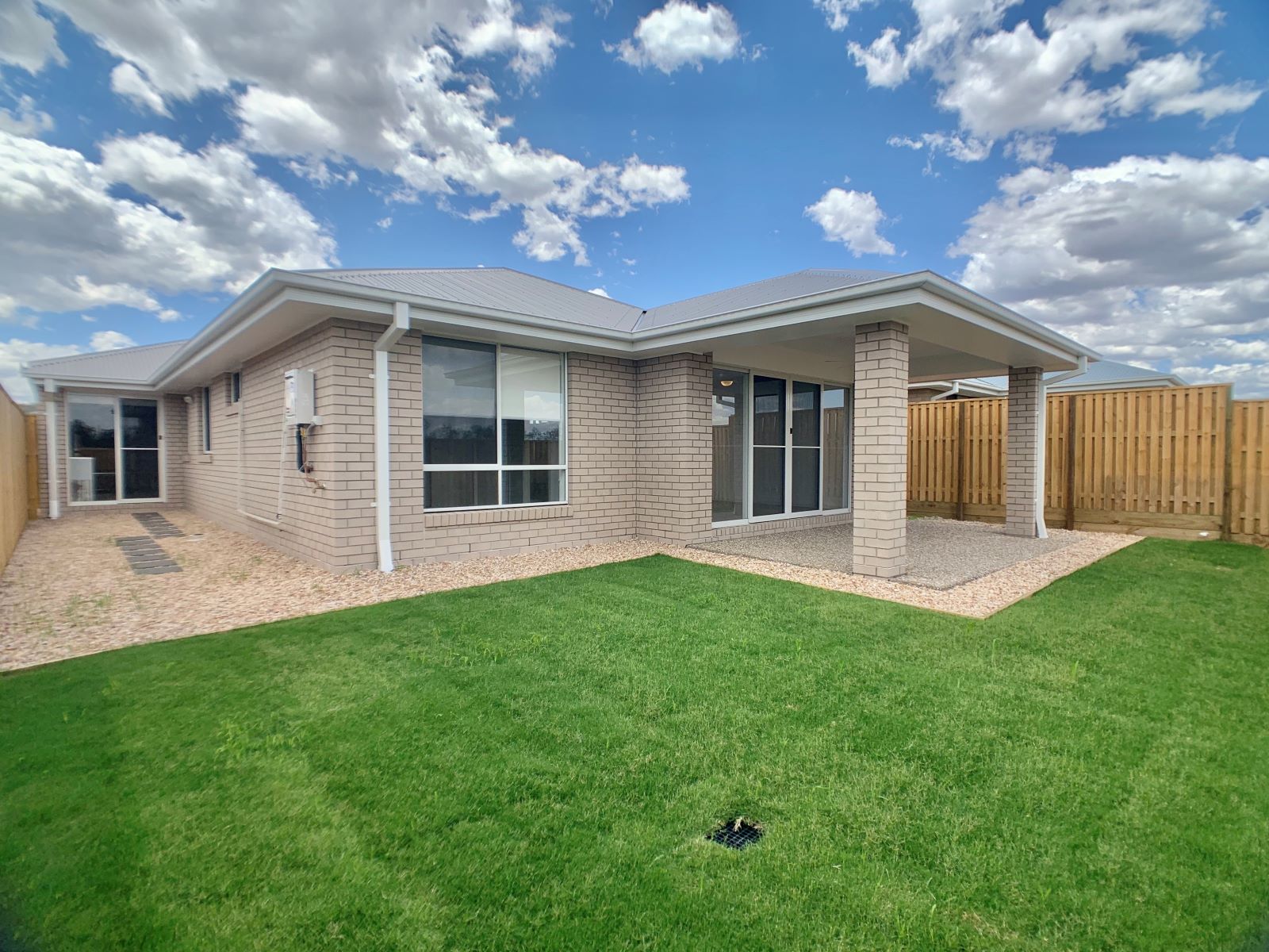 8 Nectar Circuit, REDBANK PLAINS