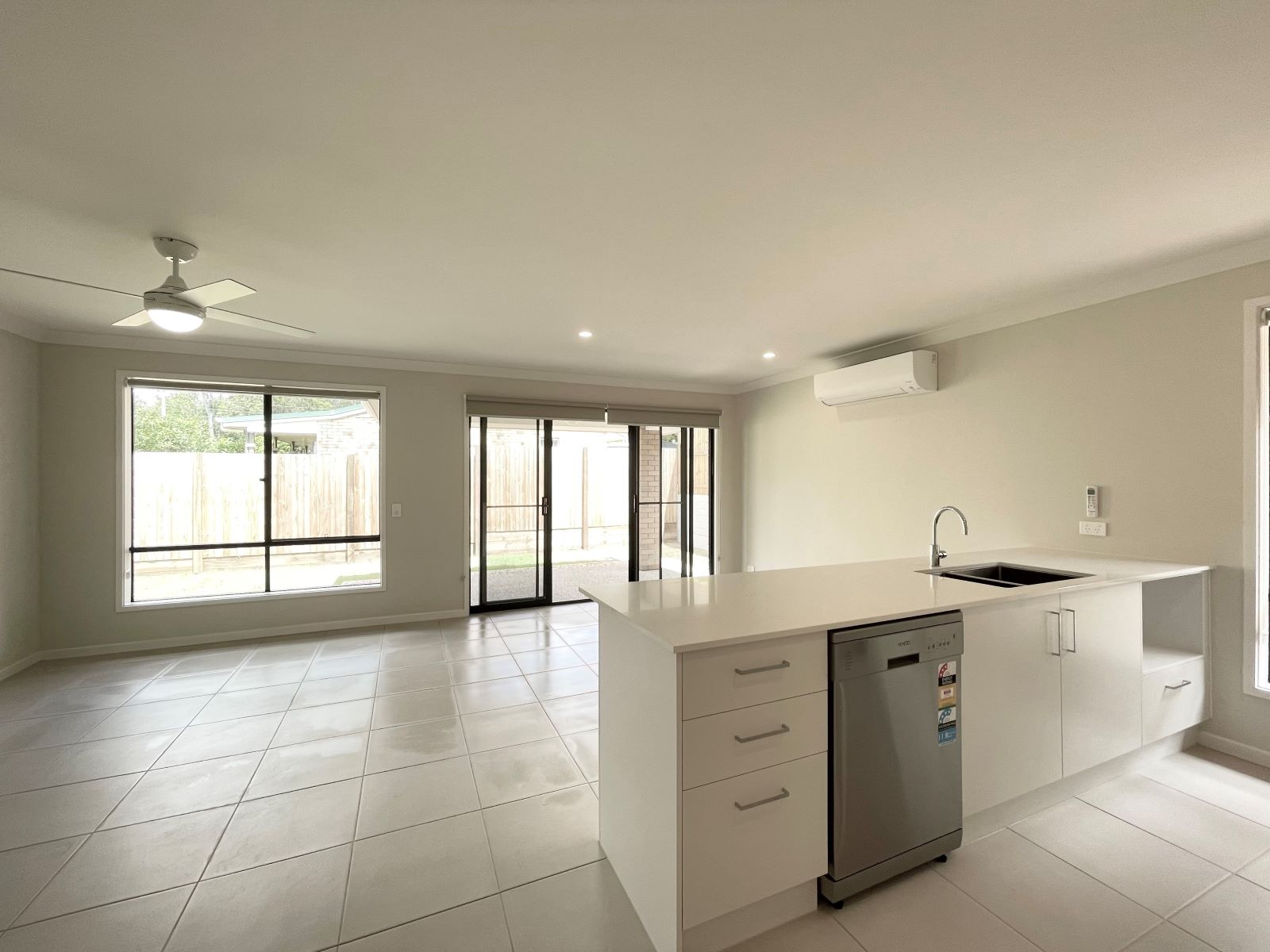 28 Riverlily Crescent, BELLBIRD PARK
