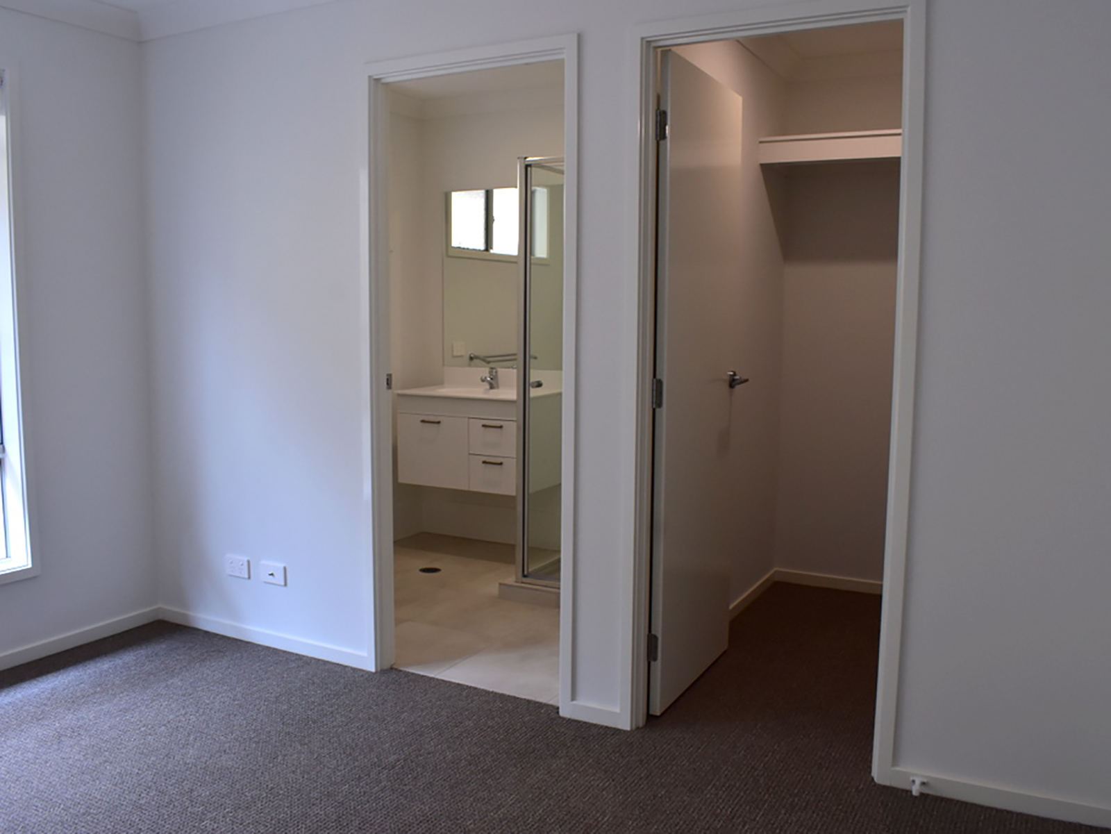 3 White Rock Drive, REDBANK PLAINS