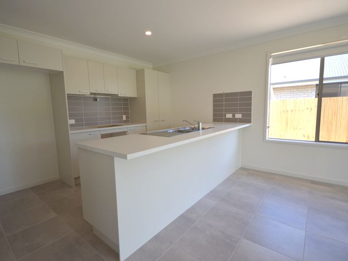 47 Norton Sands Drive, REDBANK PLAINS