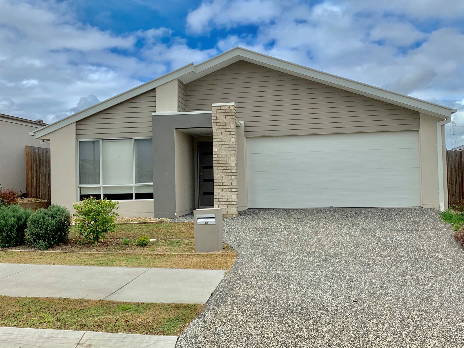 42 John Caroll Way, REDBANK PLAINS