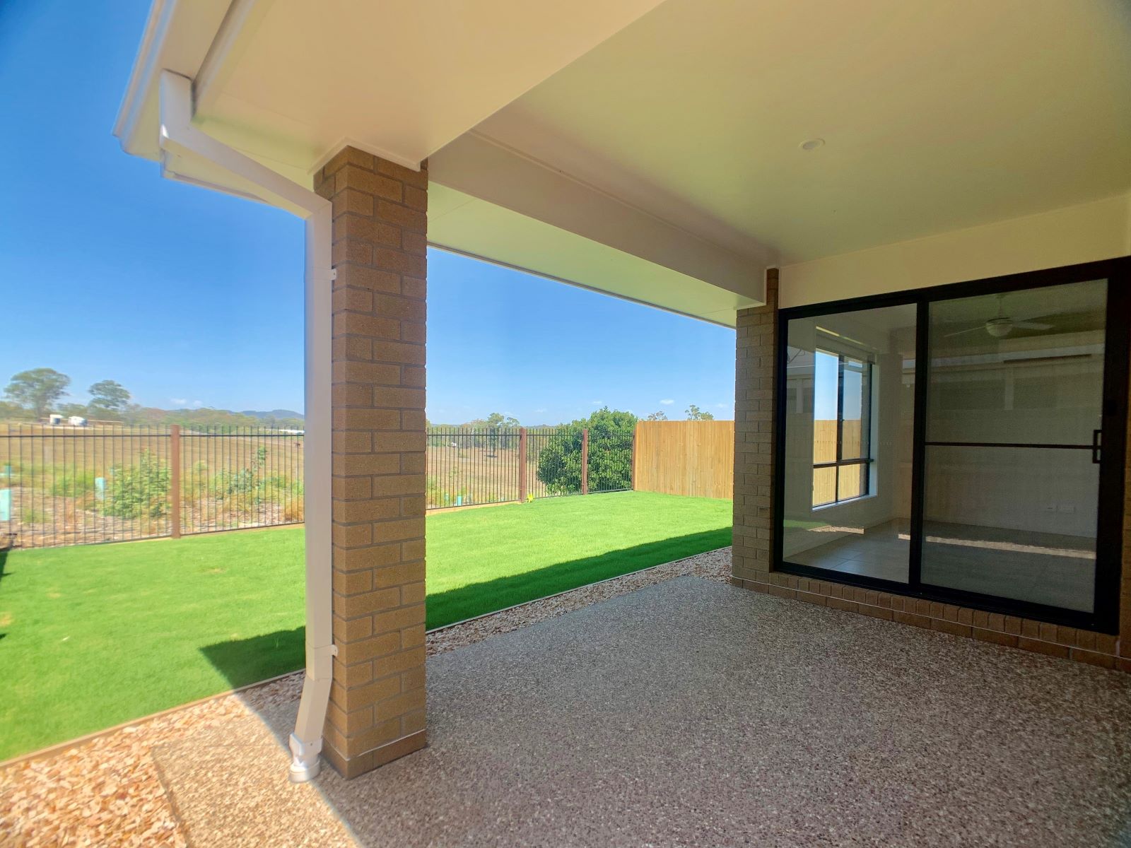 33 Viewland Crescent, THORNLANDS