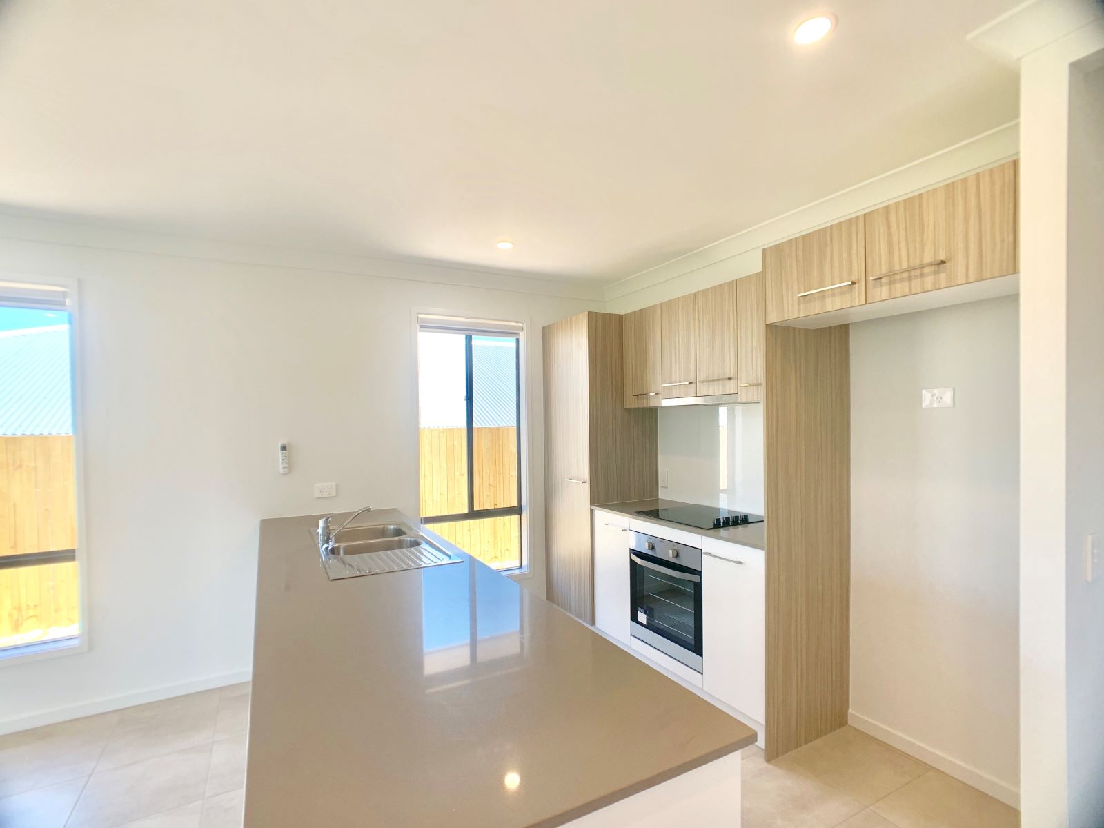 33 Viewland Crescent, THORNLANDS