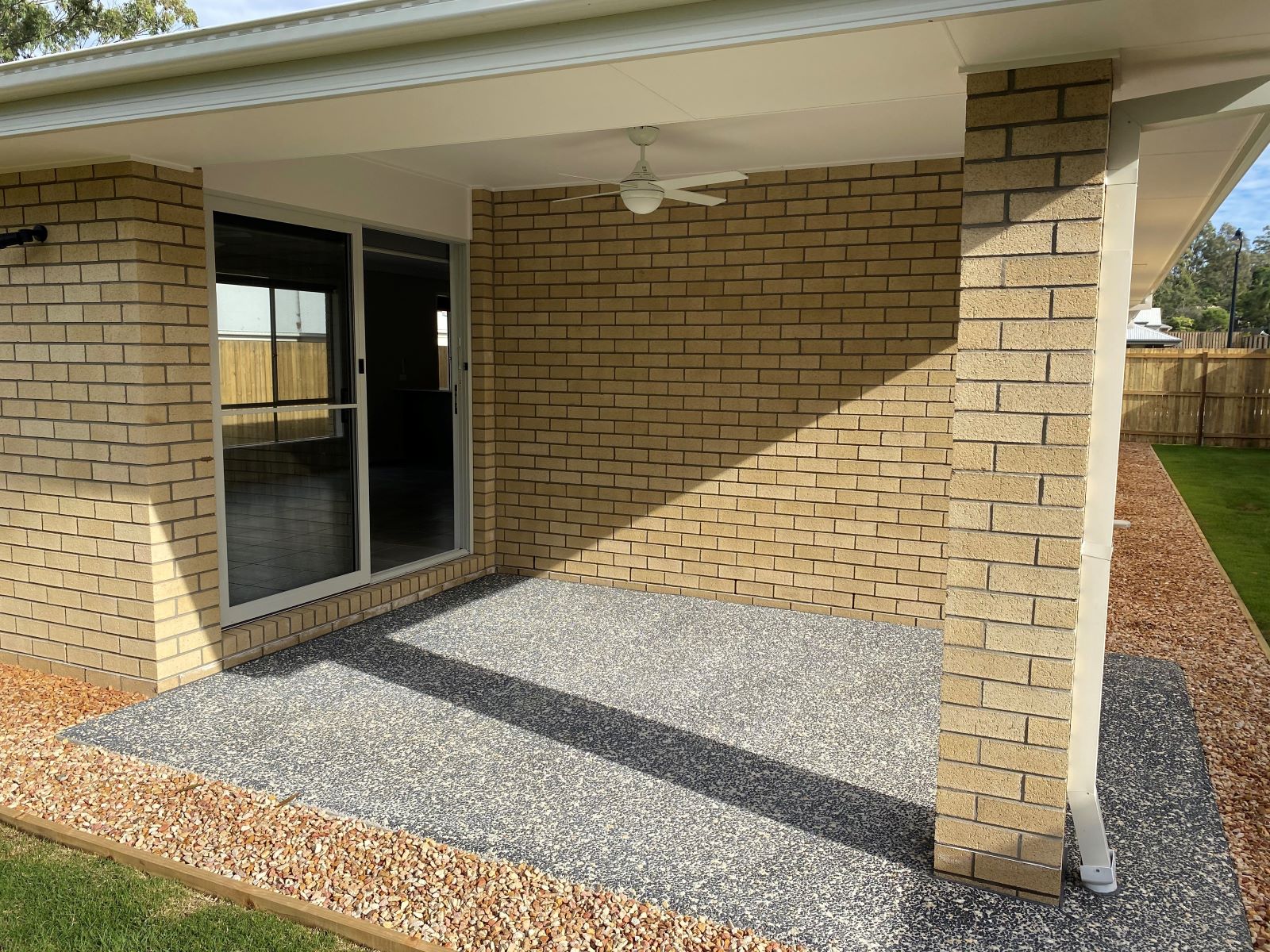 16 Riverlily Crescent, BELLBIRD PARK