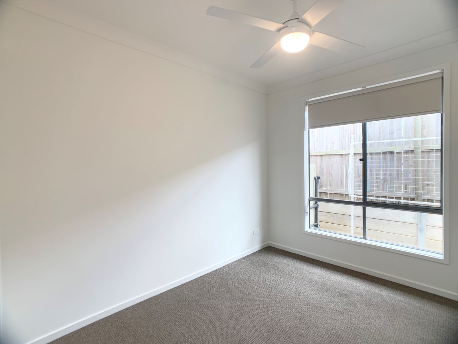 2/8 Sapphire Street, PARK RIDGE