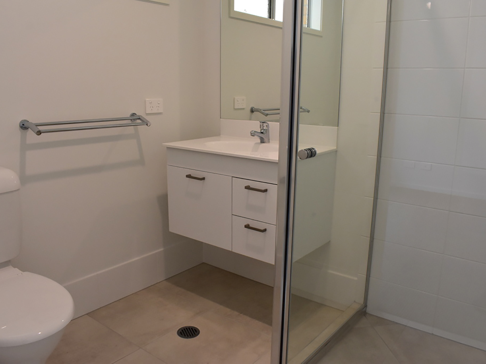 3 White Rock Drive, REDBANK PLAINS