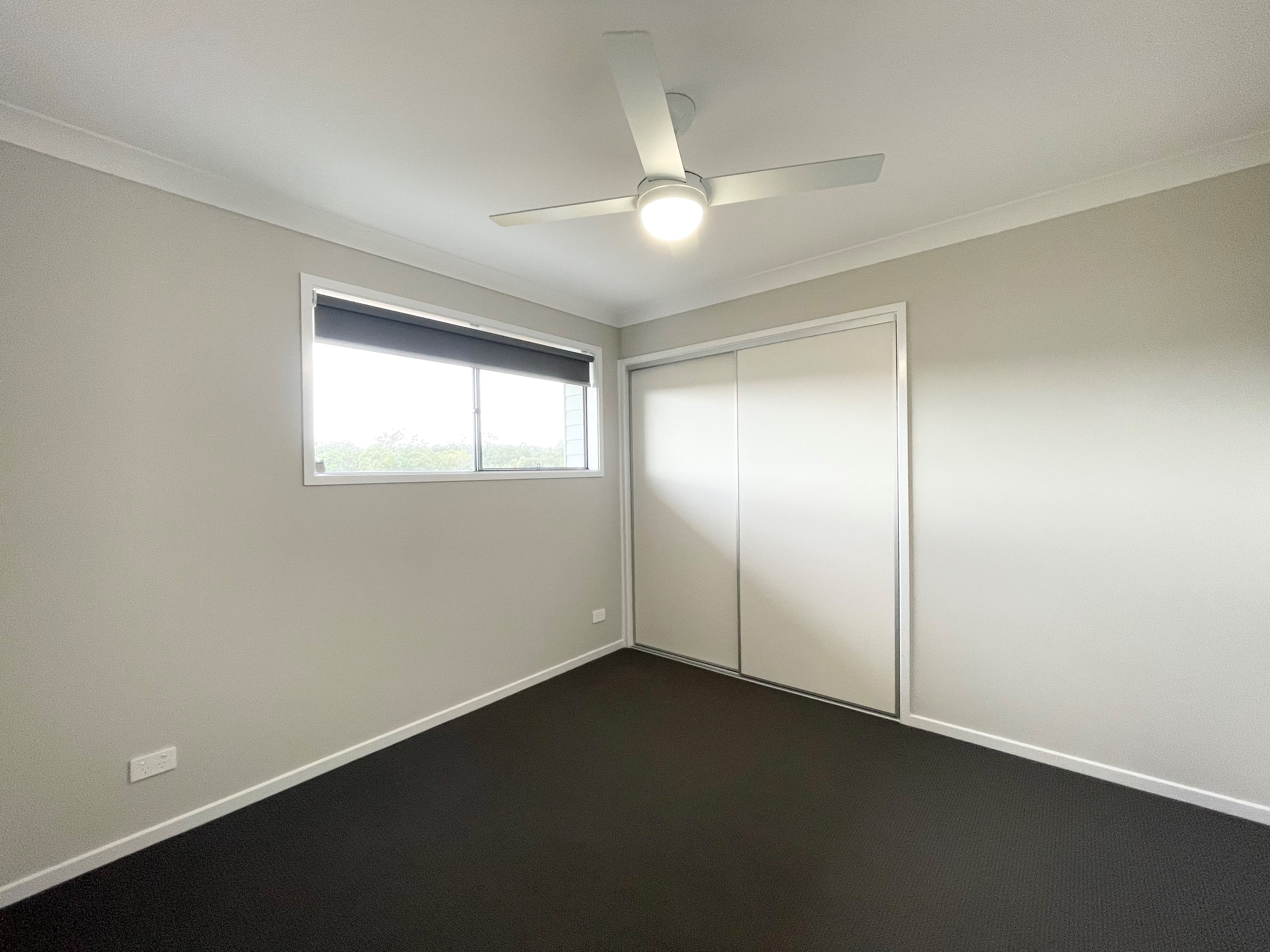 2/25 Gem Circuit, PARK RIDGE