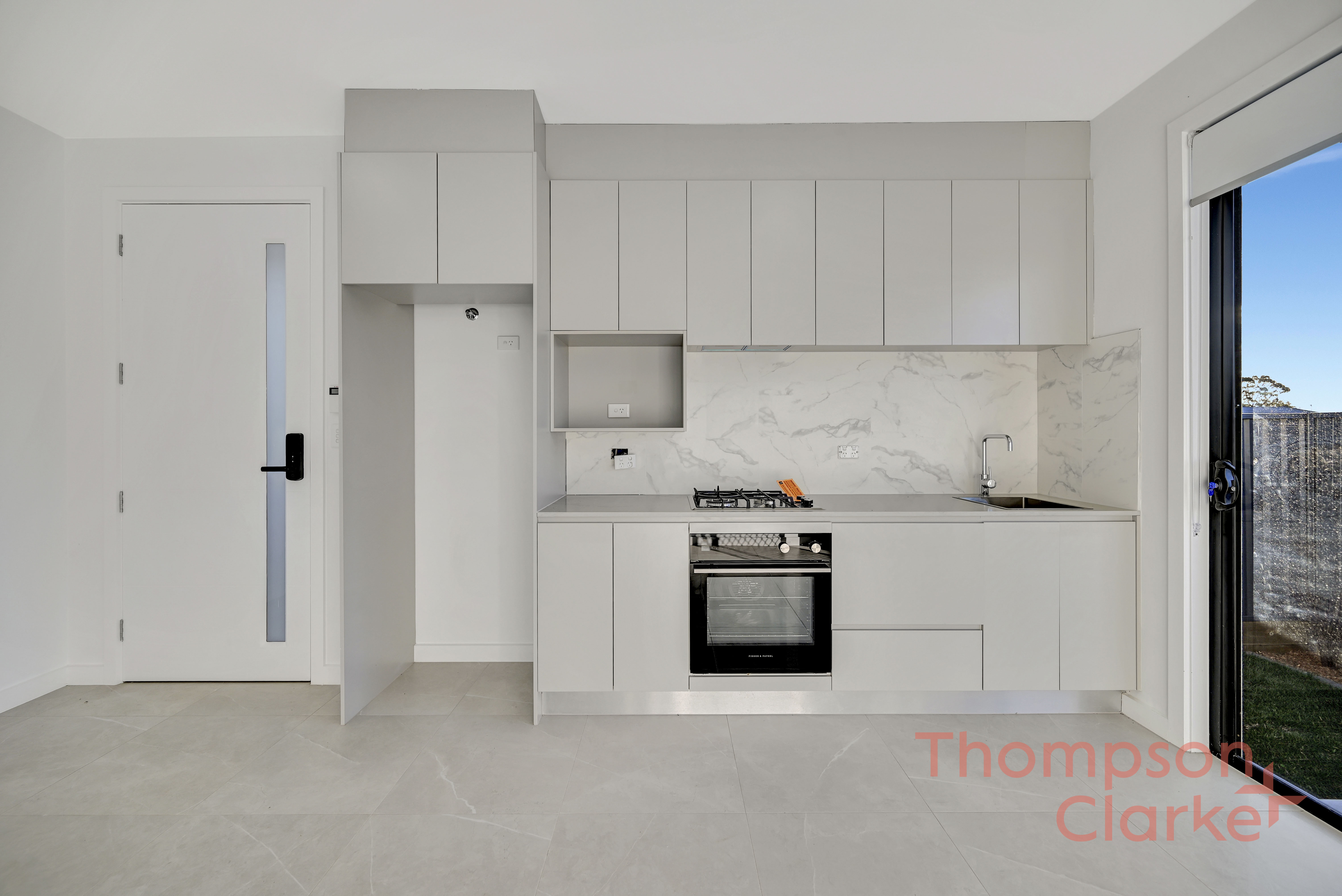 19a Rowcliff Circuit, Lochinvar - Thumbnail 3