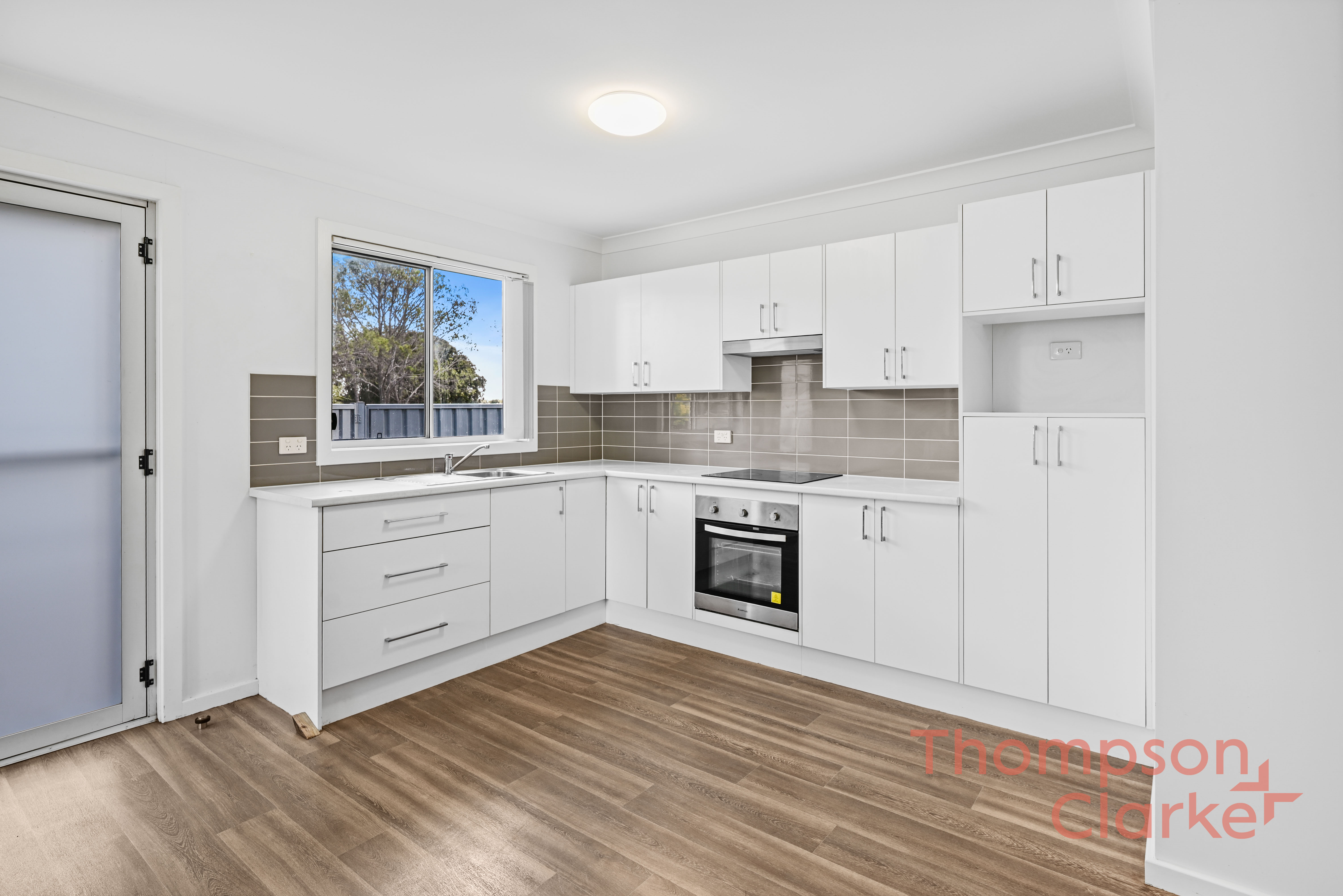 6A Kenvil Close, Rutherford - Thumbnail 4