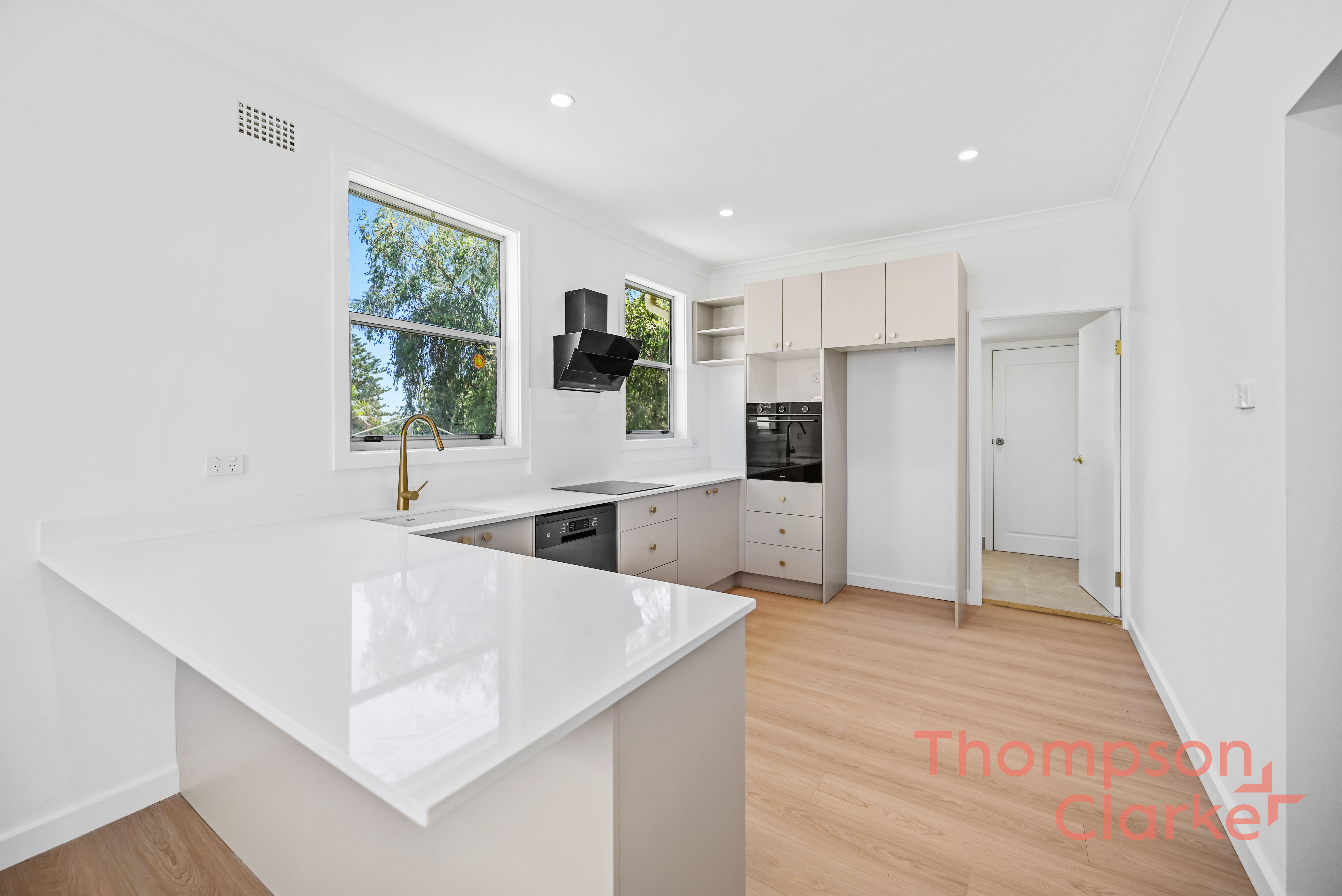 1 Hartzer Place, Tarro - Thumbnail 3