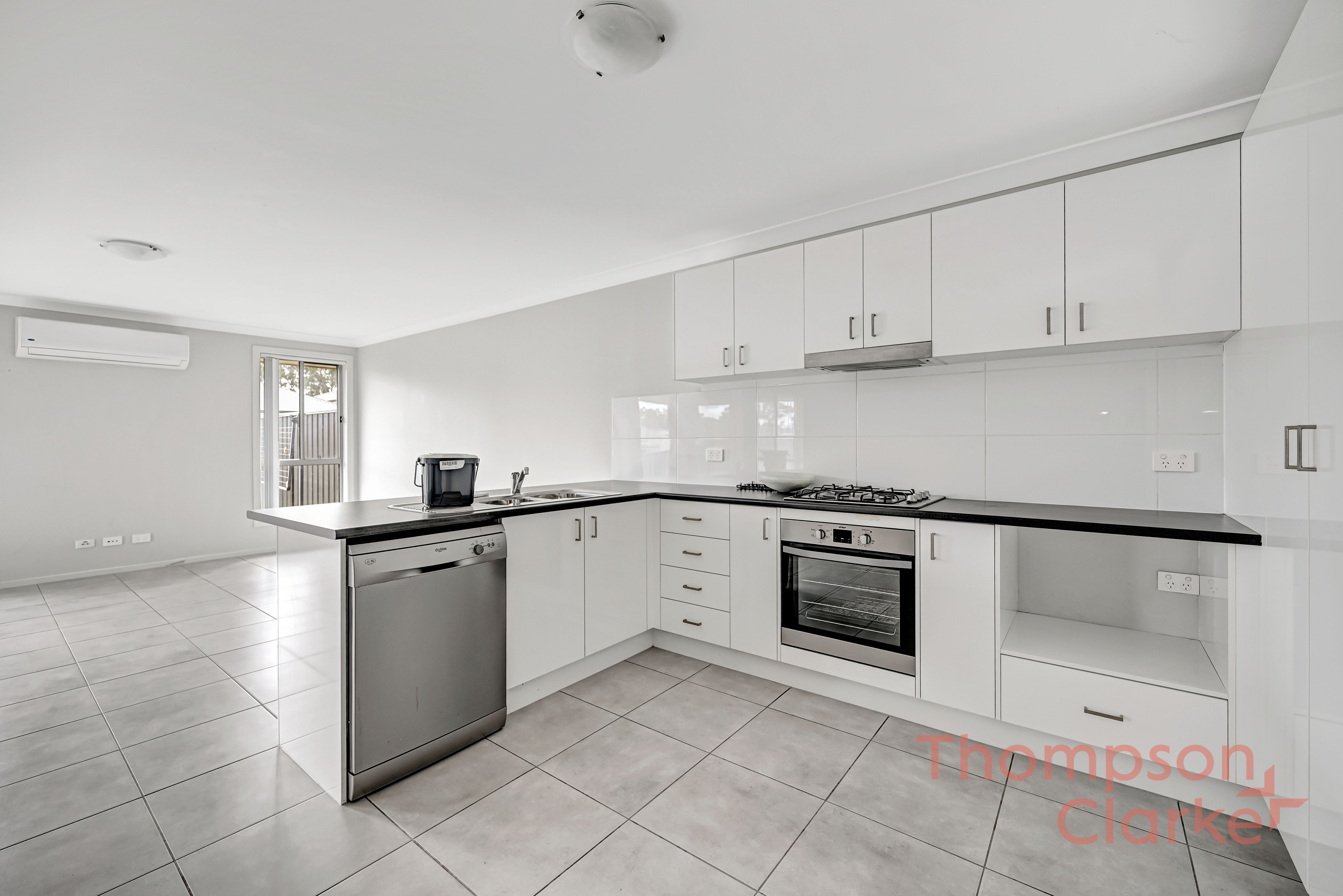 2/2A Rae Street, Cessnock - Thumbnail 2