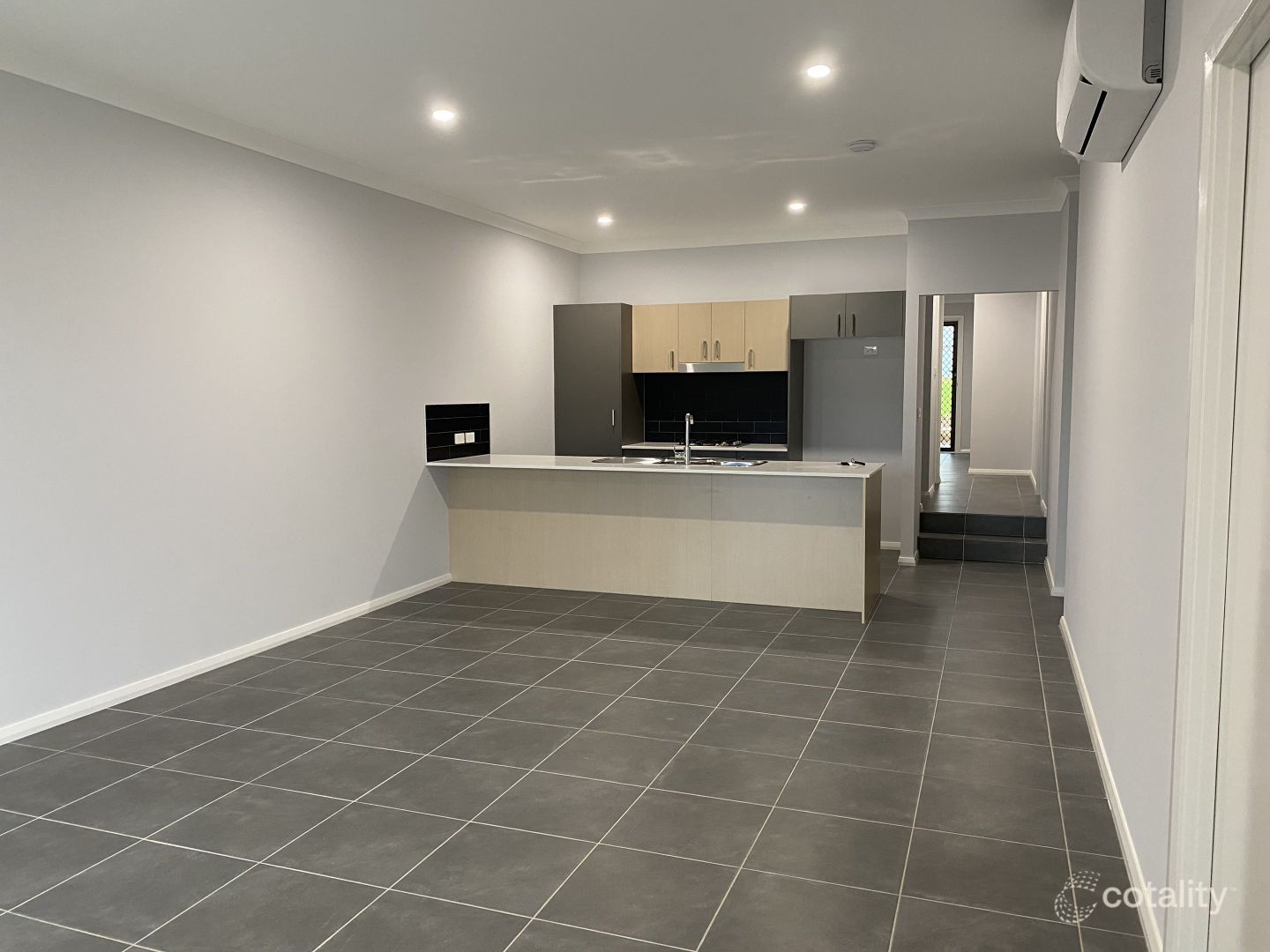 1/10 Innes Street, North Rothbury - Thumbnail 2